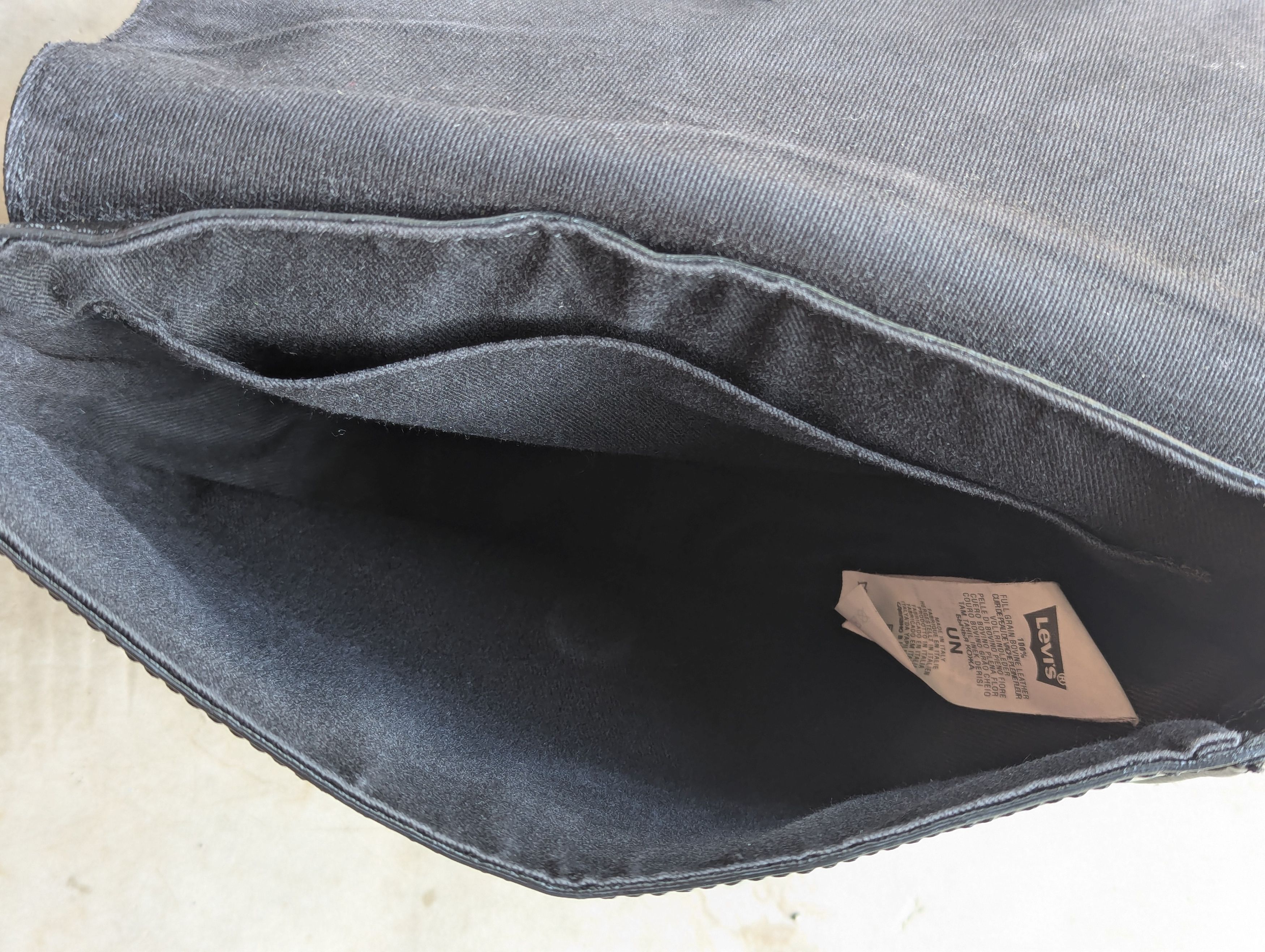 Levi's Levis Leather Sling Bag Made in Italy Size ONE SIZE - 10 Thumbnail