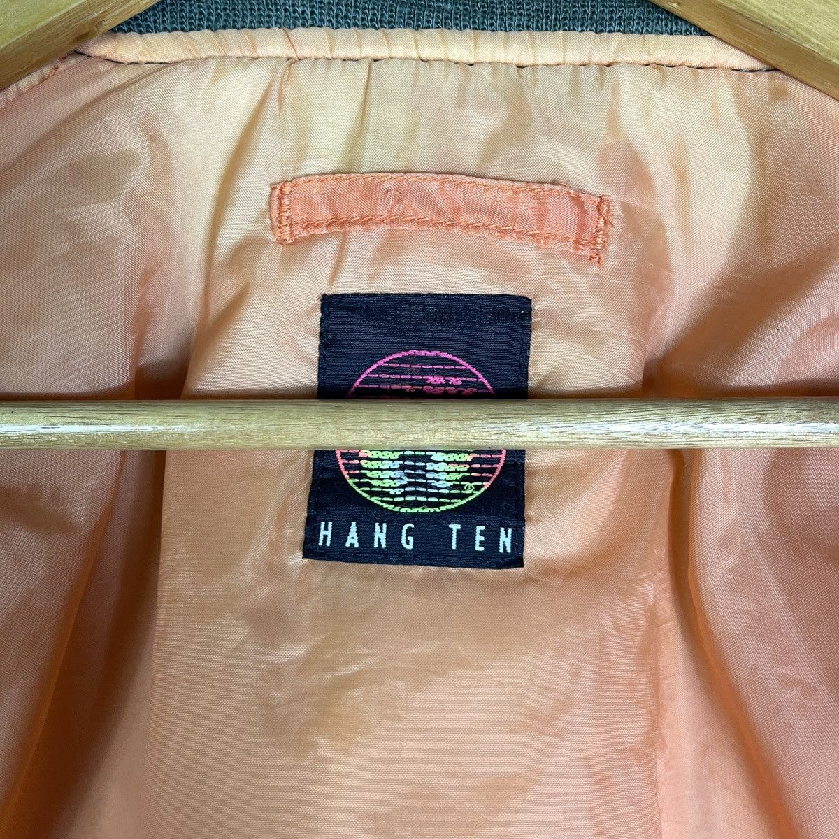 Vintage Vintage 90s Hang Ten California USA Acid Wash Bomber Jacket Size US L / EU 52-54 / 3 - 4 Thumbnail