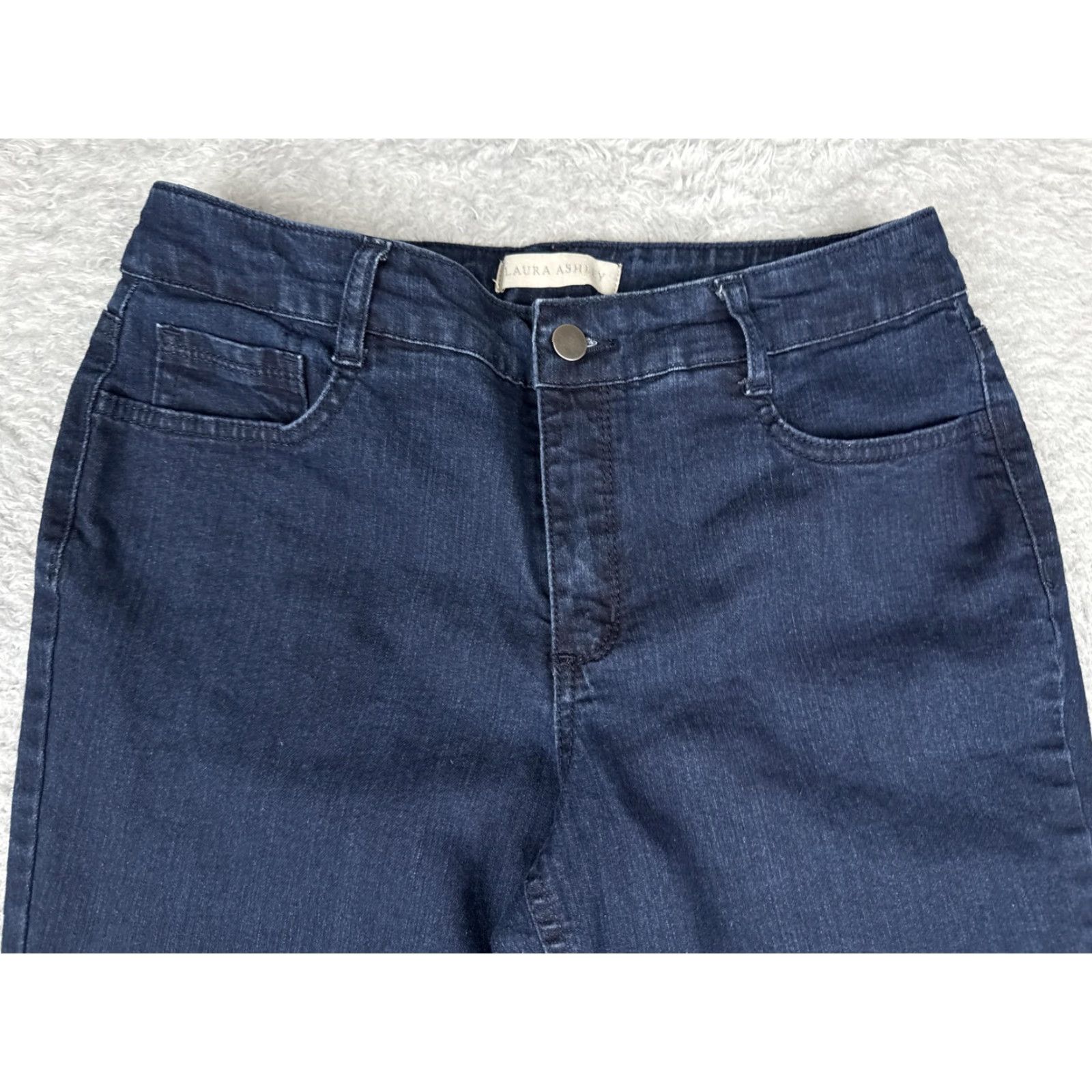 Laura Ashley VINTAGE? (No) Laura Ashley Jeans Womens 10P Petite Straight Denim 29x29 Blue Mid Rise Stretch Studded 5-Pocket Size 32" / US 10 / IT 46 - 4 Thumbnail