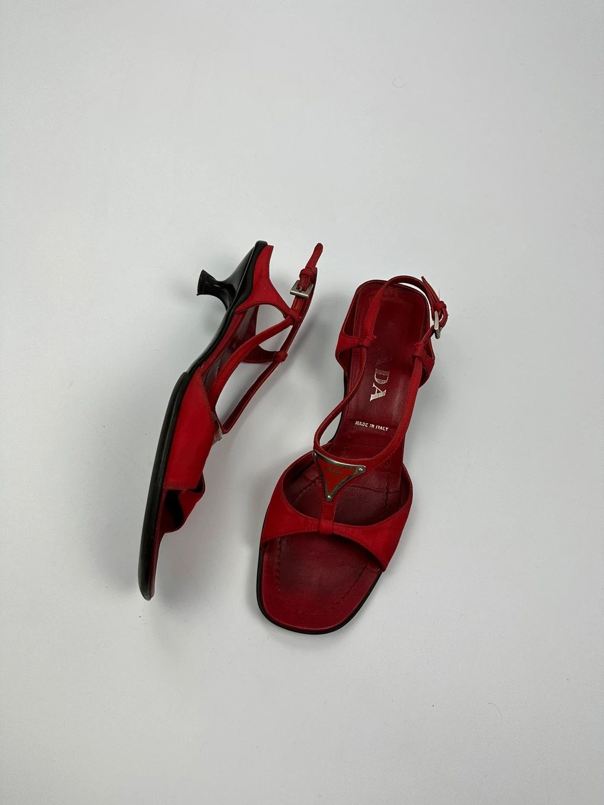 Prada Prada Milano SS2000 Red SlingBack Pumps Heels Size US 6 / IT 36 - 3 Thumbnail