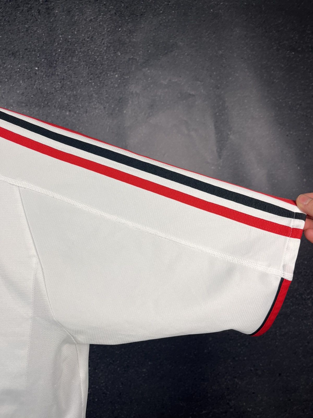 Vintage AC Milan 2003 2004 vintage away adidas soccer jersey Size US M / EU 48-50 / 2 - 6 Thumbnail
