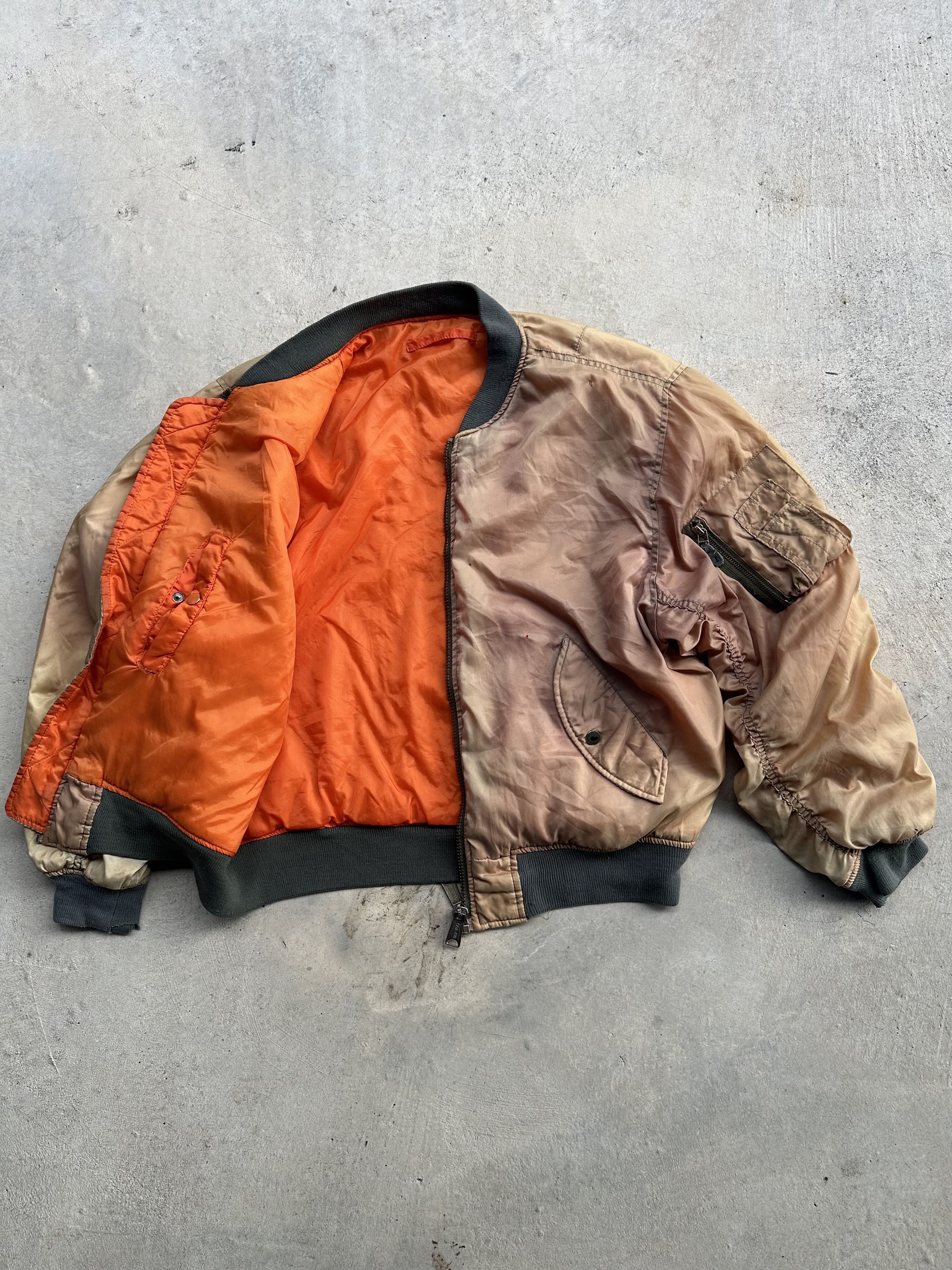 Vintage Vintage 90s MA-1 Reversible Distressed Bomber Flyer’s Jacket Size US M / EU 48-50 / 2 - 3 Thumbnail