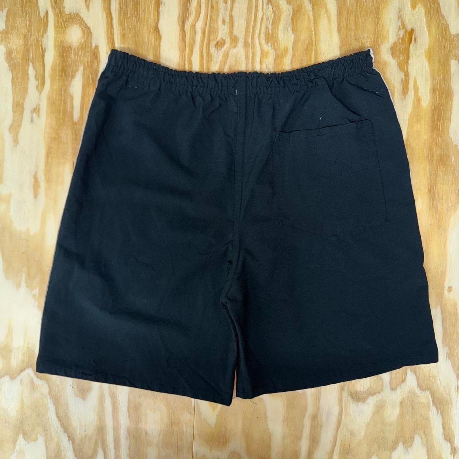 Guess Vintage y2k guess vertical spellout faded 1990s shorts Size US 32 / EU 48 - 2 Thumbnail