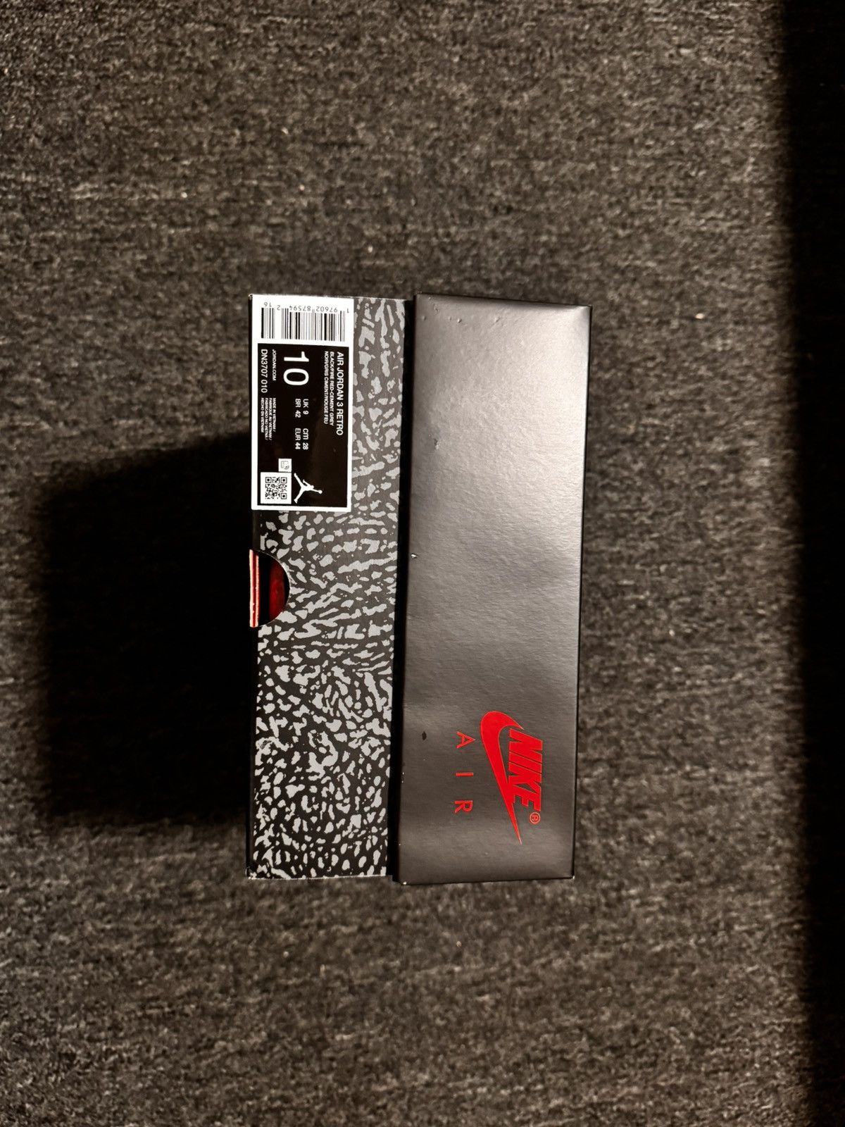 Jordan Brand AIR JORDAN 3 RETRO BLACK CEMENT 2024 Size US 10 / EU 43 - 7 Thumbnail