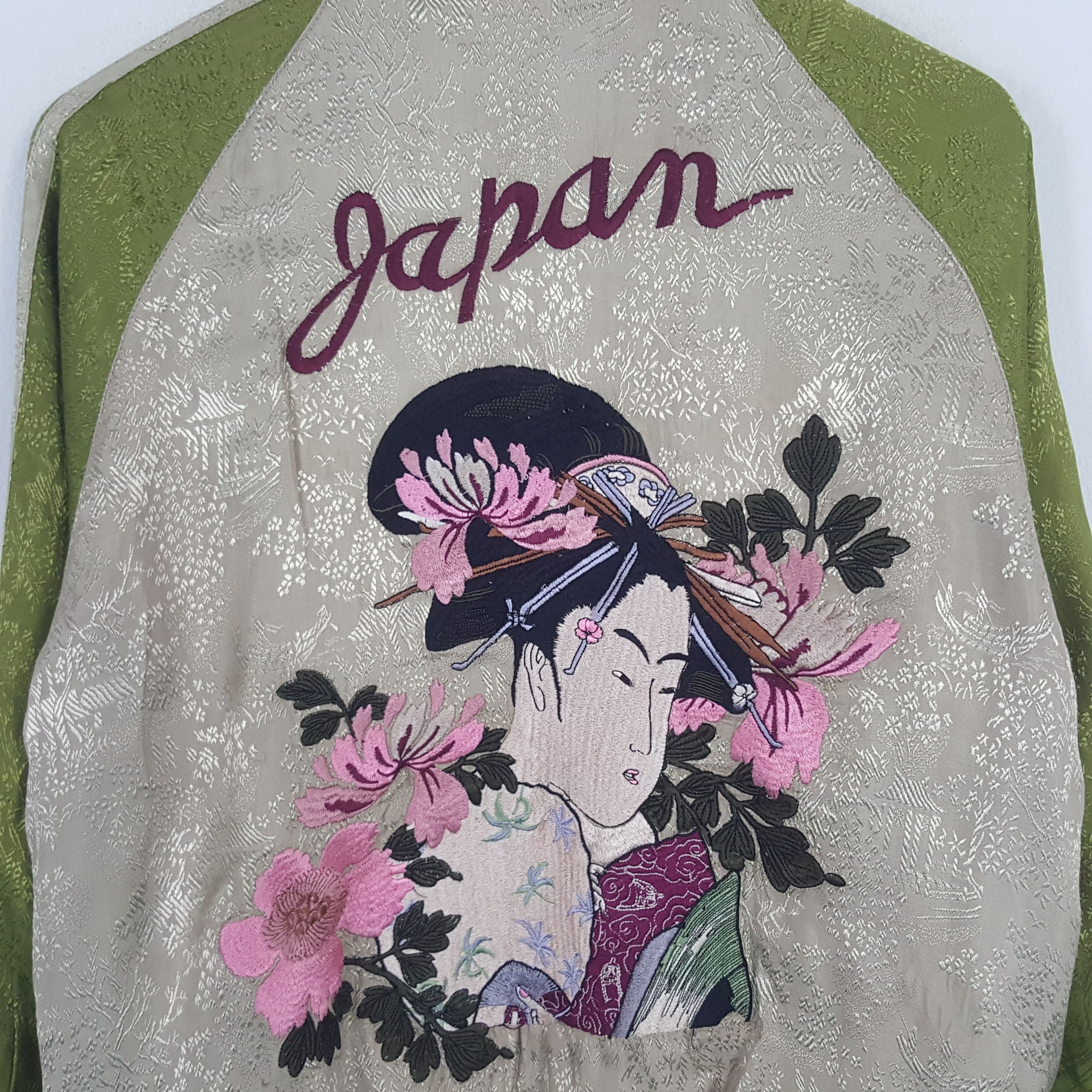 Vintage Vintage Sukajan Fish Koi Embroidery Japan Reversible Jacket Size US M / EU 48-50 / 2 - 4 Thumbnail
