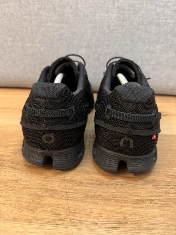 On On Running Cloud 5 Swiss Engineering Running Shoes size 49 Size US 14 / EU 47 - 8 Thumbnail