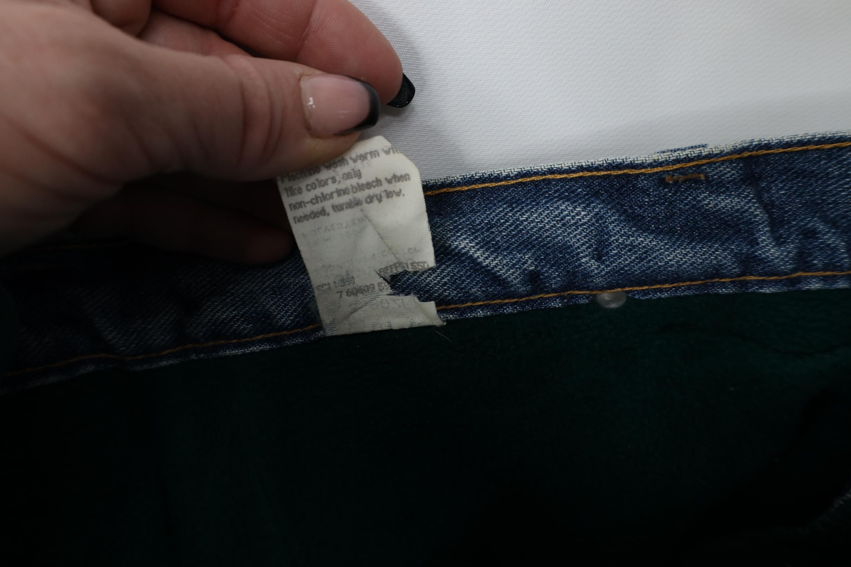 Wrangler Vintage Wrangler Fleece Lined Wide Leg Denim Jeans Blue Size US 44 / EU 60 - 10 Thumbnail