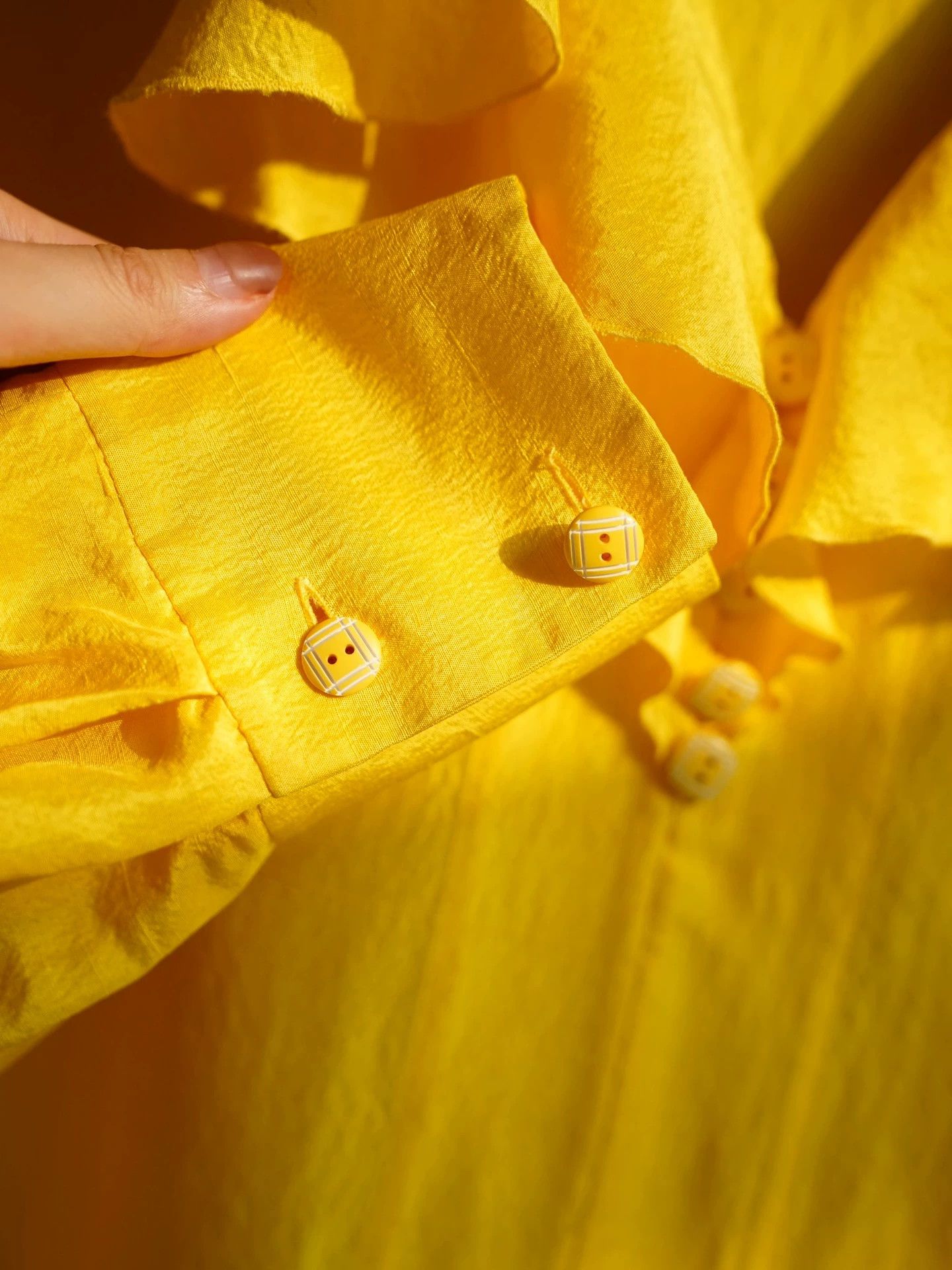 Chanel Chanel Vintage Yellow Silk Drop-Shoulder Oversized Shirt Size ONE SIZE - 2 Thumbnail