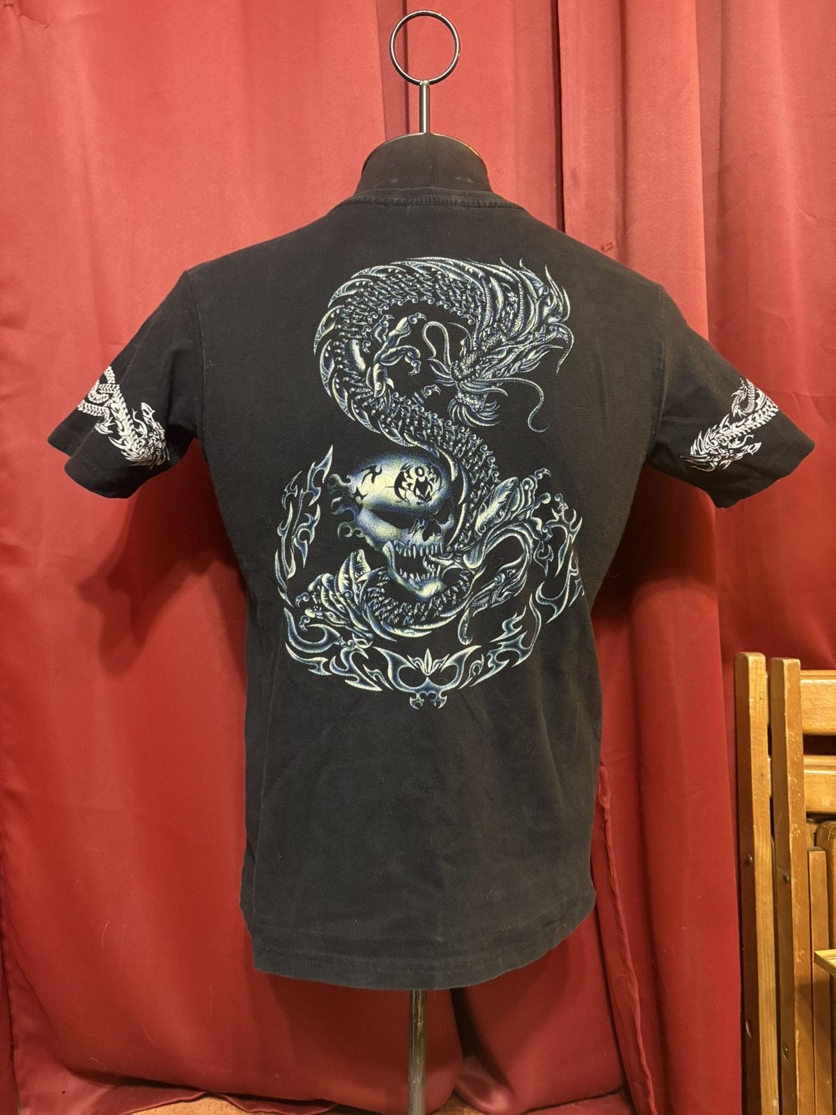 Vintage Vintage Dragon x Skull Coil Tshirt Y2K Streetwear Size US M / EU 48-50 / 2 - 2 Thumbnail
