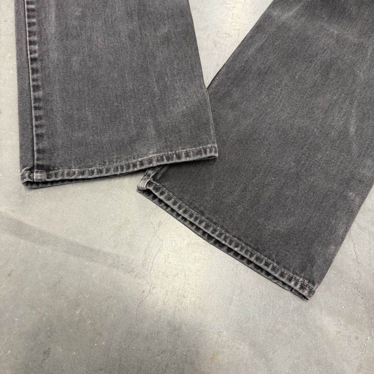 Tommy Hilfiger × Vintage Crazy Vintage Y2K Baggy Wide Leg Faded Black Tommy Jeans Size US 33 - 16 Thumbnail
