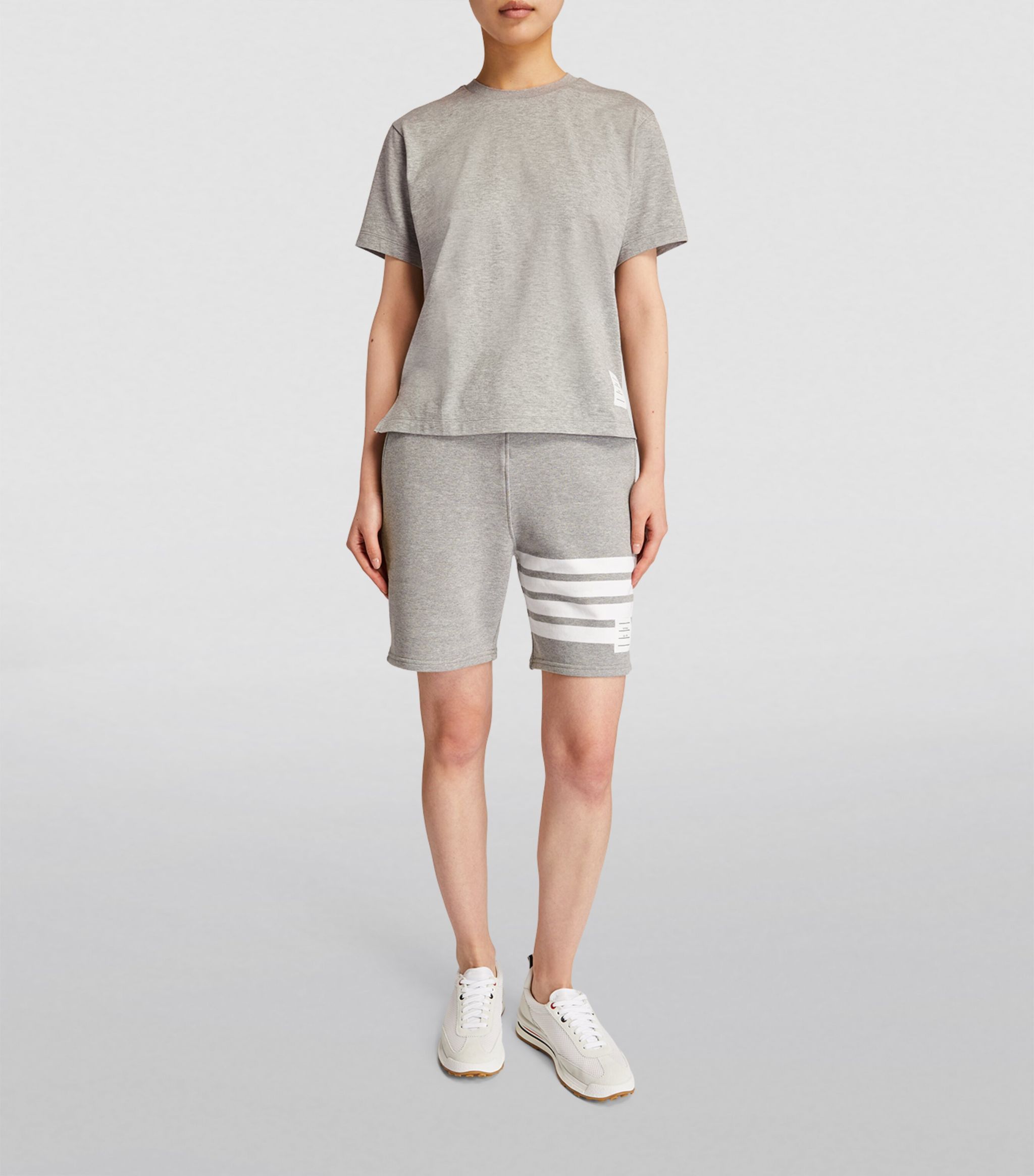 Thom Browne o1s22i1n0924 4-Bar Shorts in Grey Size 27" / US 4 / IT 40 - 2 Thumbnail