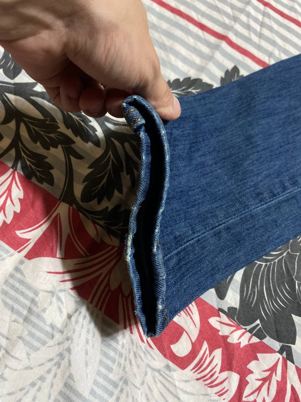 Levi's × Vintage vINTAGE Levi’s Retro Y2K Men`s Blue Denim Jeans Size US 32 / EU 48 - 9 Thumbnail
