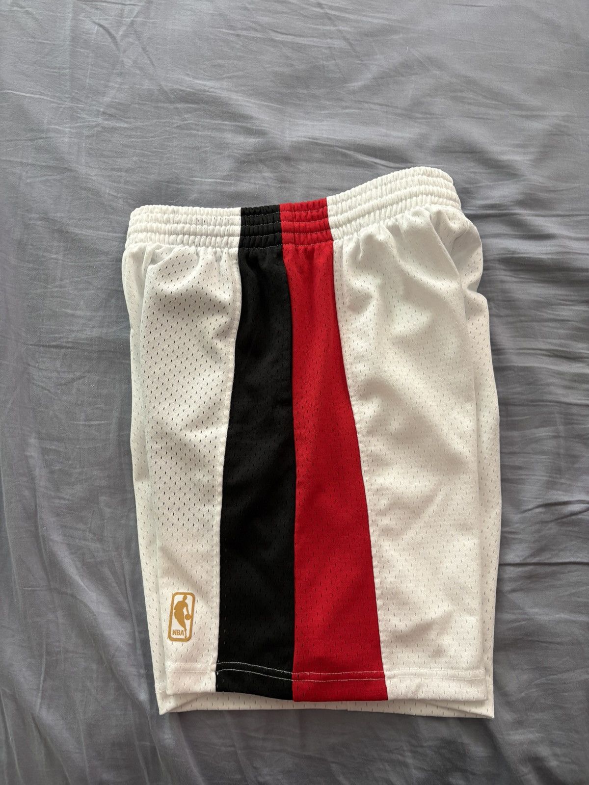 Mitchell & Ness Portland Trailblazers HWC Shorts Medium Size US 32 / EU 48 - 4 Thumbnail