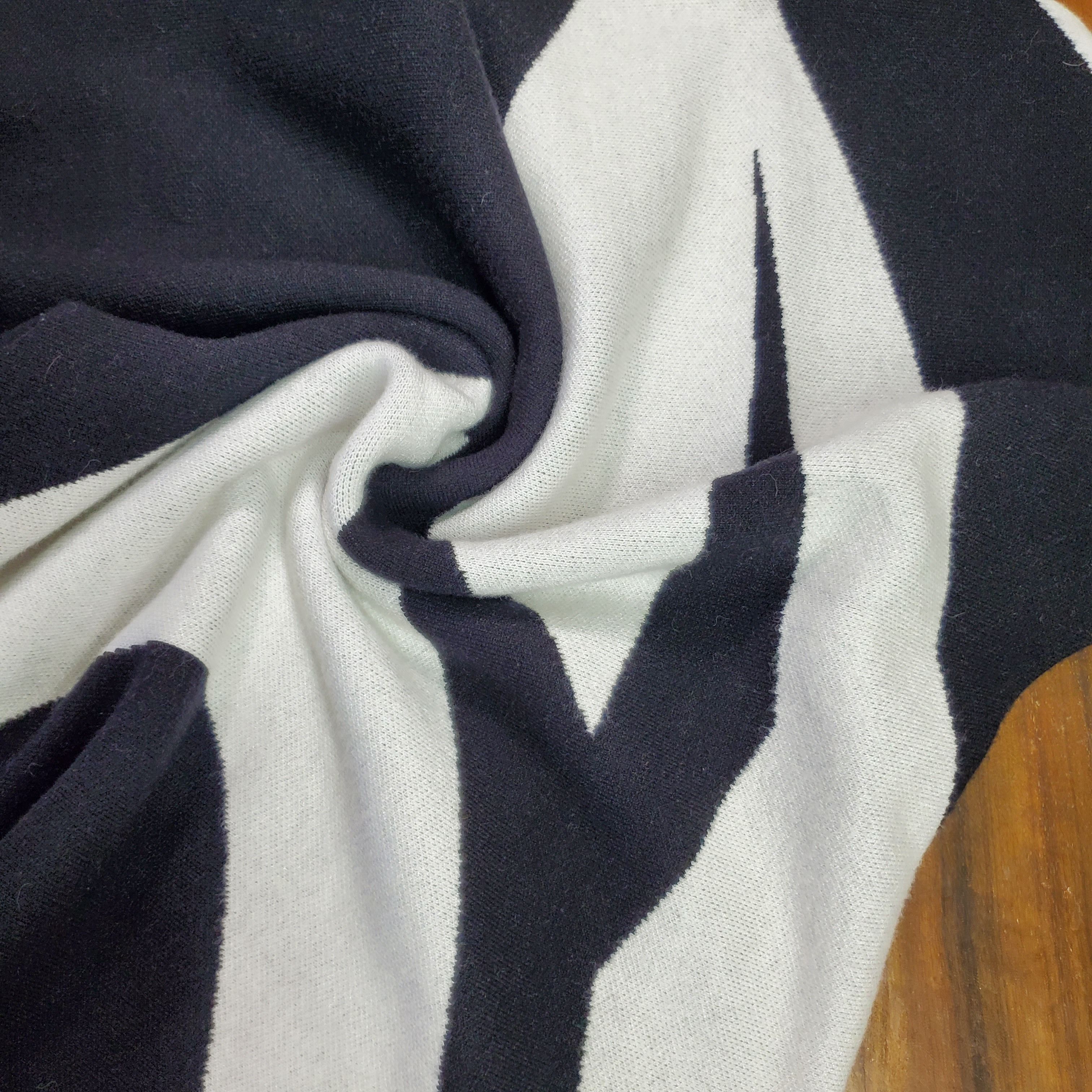 Other Sioni Size L Sweater Abstract Black White Heaveweight Size L / US 10 / IT 46 - 8 Thumbnail