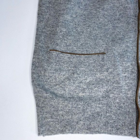 Givenchy Vintage Givenchy Gentleman Paris Lamb’s Wool Sweater Vest Size US M / EU 48-50 / 2 - 9 Thumbnail