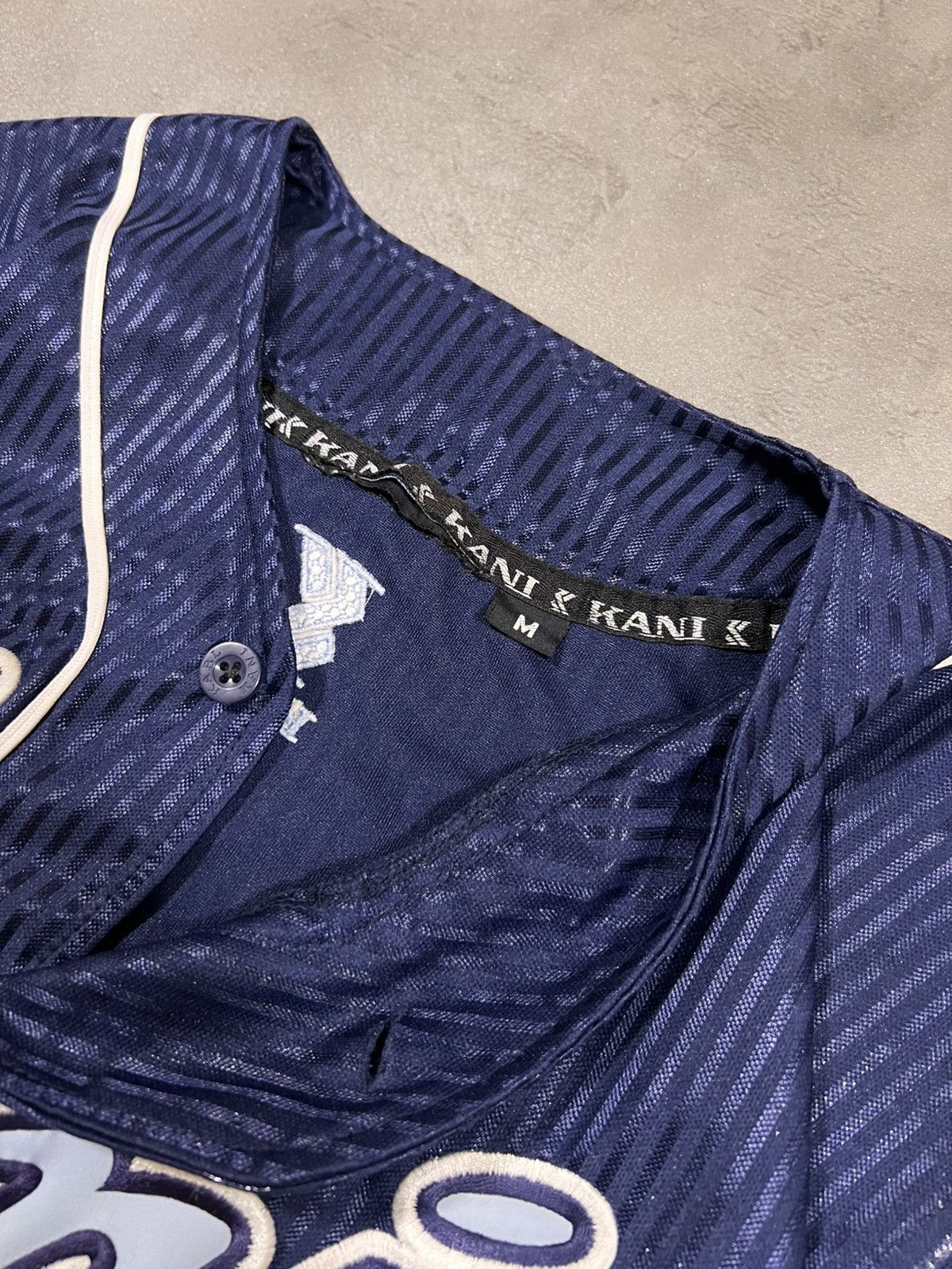Karl Kani Vintage Karl kani 23 jersey karl Kani #23 vintage Y2K jersey Size US M / EU 48-50 / 2 - 8 Thumbnail