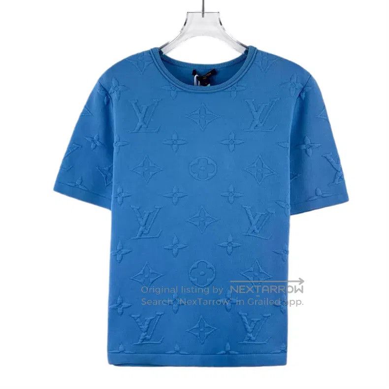 Louis Vuitton Louis Vuitton 22 blue logo embossed full-print cotton crew Size US S / EU 44-46 / 1 - 1 Thumbnail