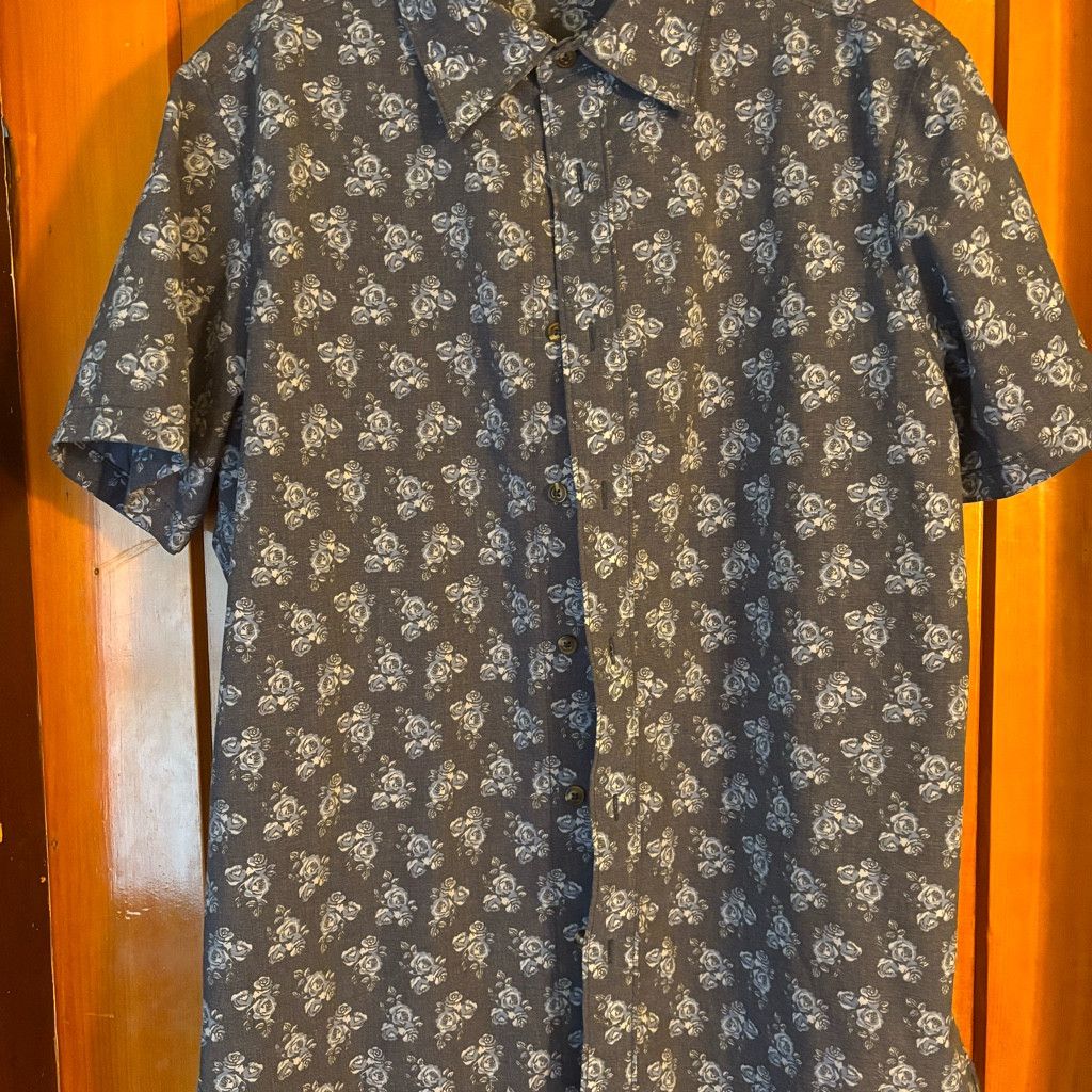 The North Face Mens The North Face Short sleeevrd shirt Size US L / EU 52-54 / 3 - 1 Thumbnail