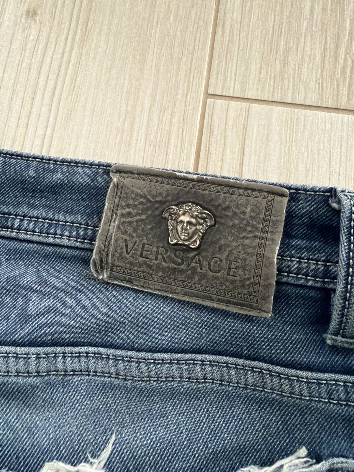 Versace Vintage Versace Classic Big Logo Baggy Jeans 90s Size US 36 / EU 52 - 11 Thumbnail