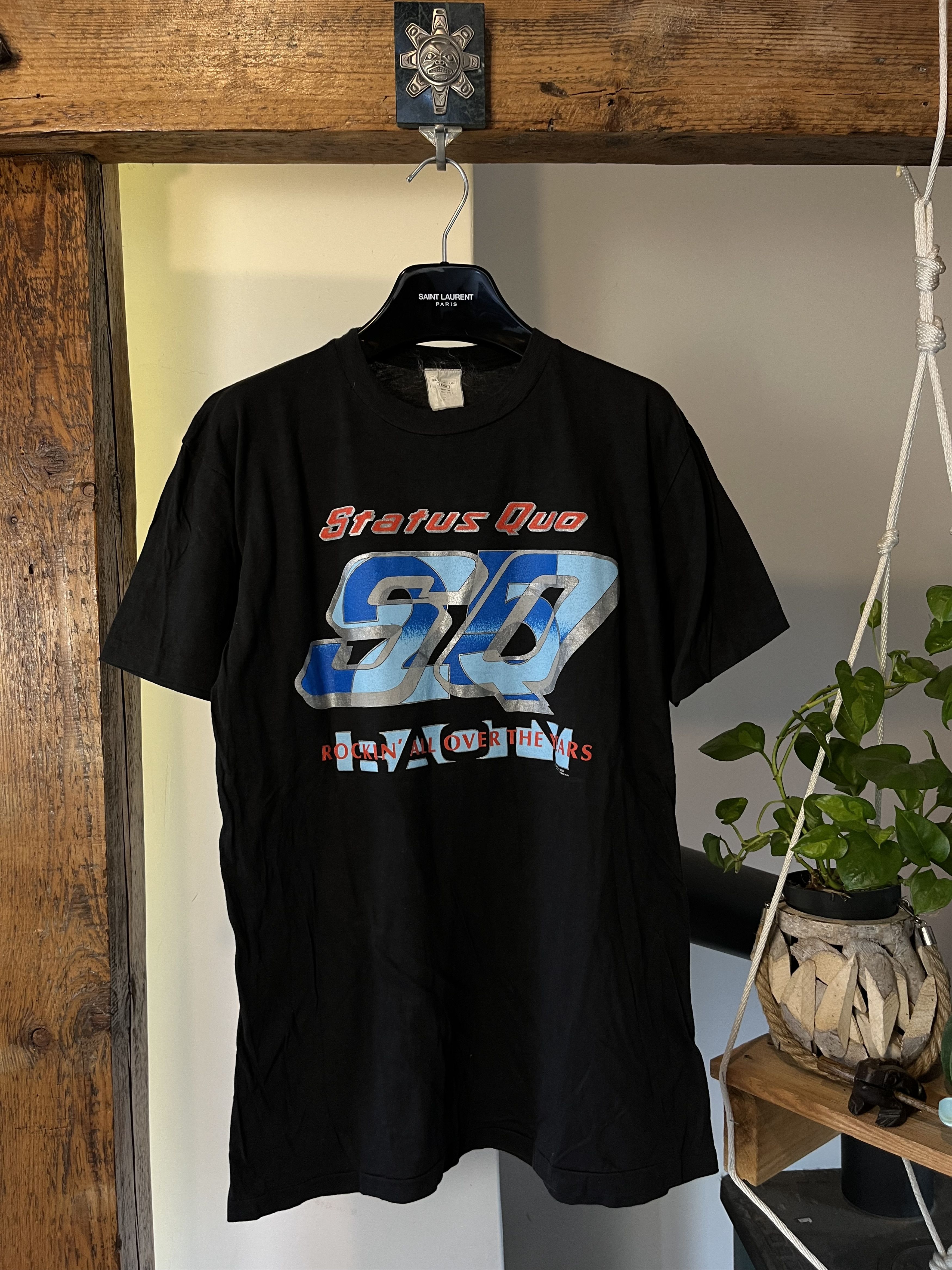 Band Tees × Vintage Status Quo - Rocking All Over The Years 1990 Size US L / EU 52-54 / 3 - 1 Thumbnail