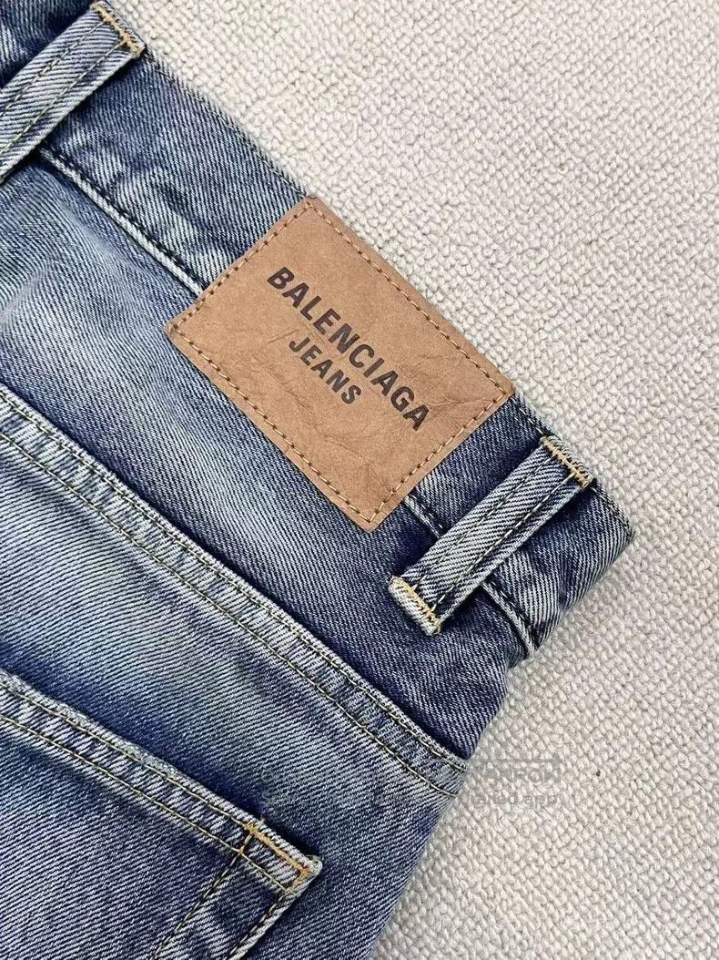 Balenciaga Balenciaga Washed Mid. Size US 32 / EU 48 - 3 Thumbnail