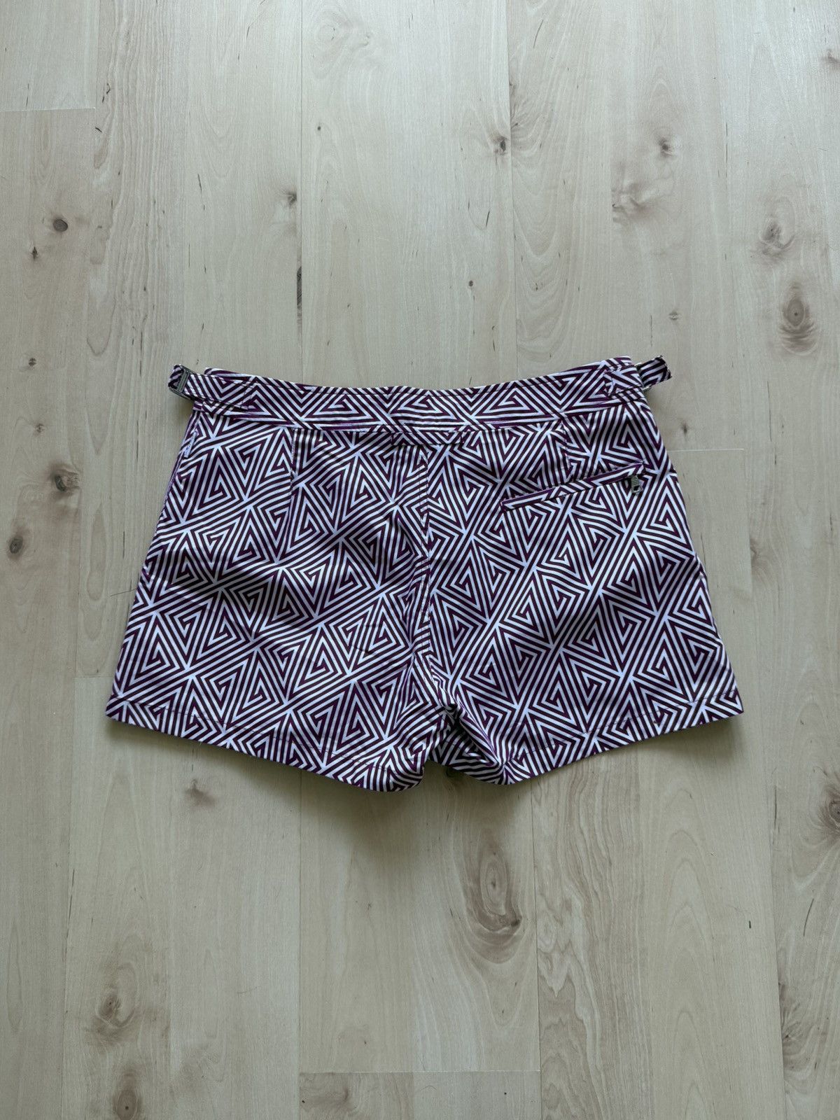 Other UK Orlebar Brown women’s bulldog swim beach shorts Size 27" / US 4 / IT 40 - 2 Thumbnail