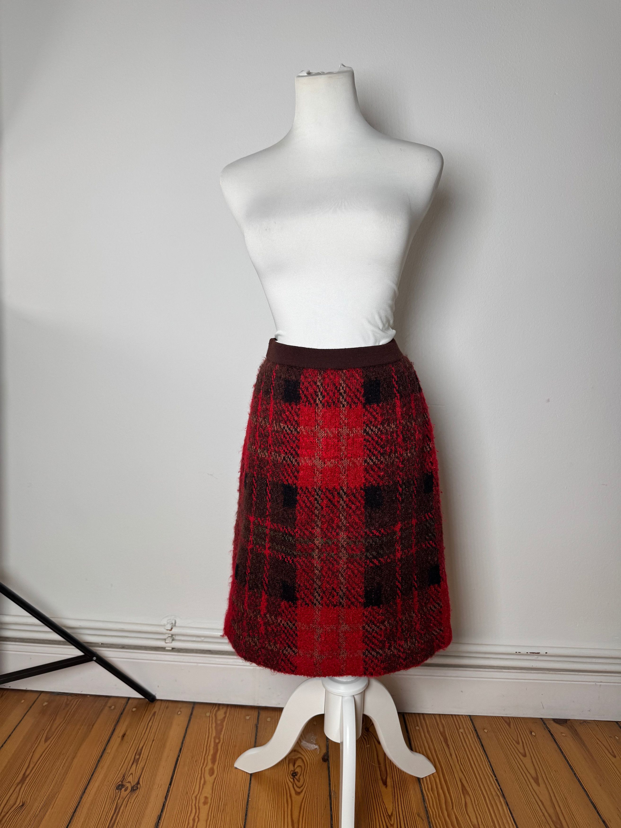 Other Vintage Yves Saint Laurent Checked Skirt Red Black Size 27" / US 4 / IT 40 - 1 Thumbnail