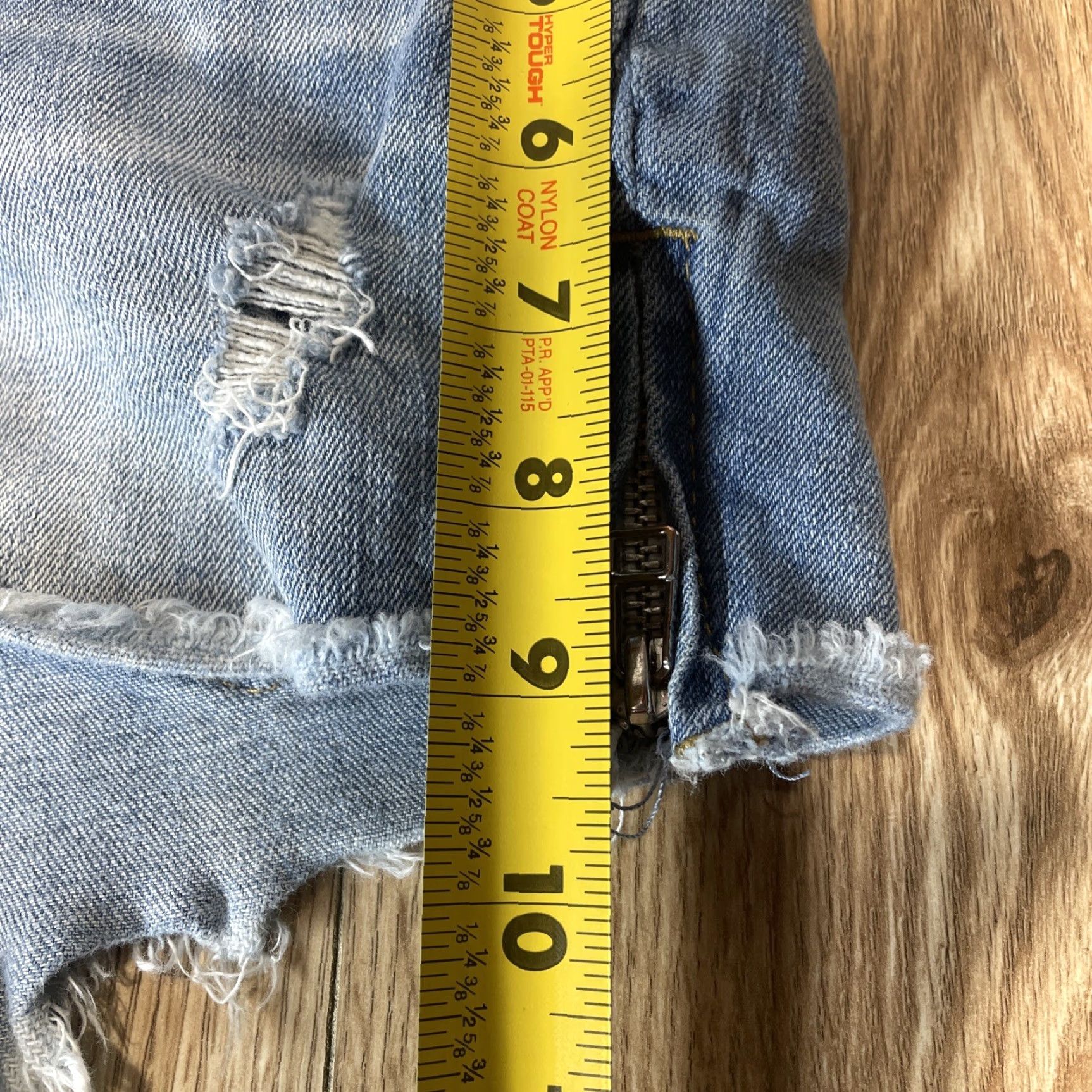 Vintage VINTAGE UNIONBAY Womens Cut-Off Shorts Size 9 Blue Distressed Zip Side Size 30" / US 8 / IT 44 - 6 Thumbnail