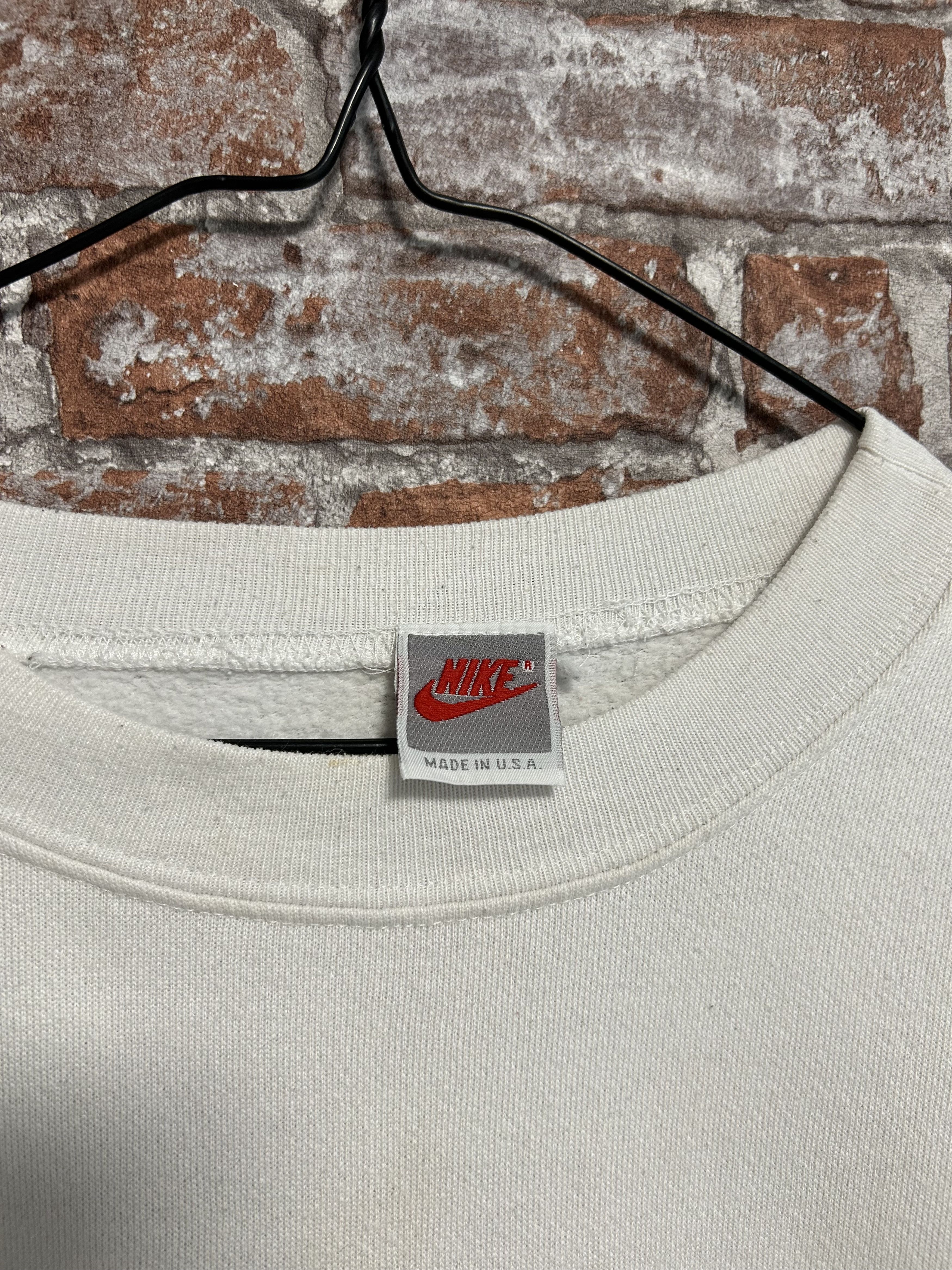 Nike Nike Air Vintage 90s Swoosh Sweatshirt Size US XL / EU 56 / 4 - 4 Thumbnail