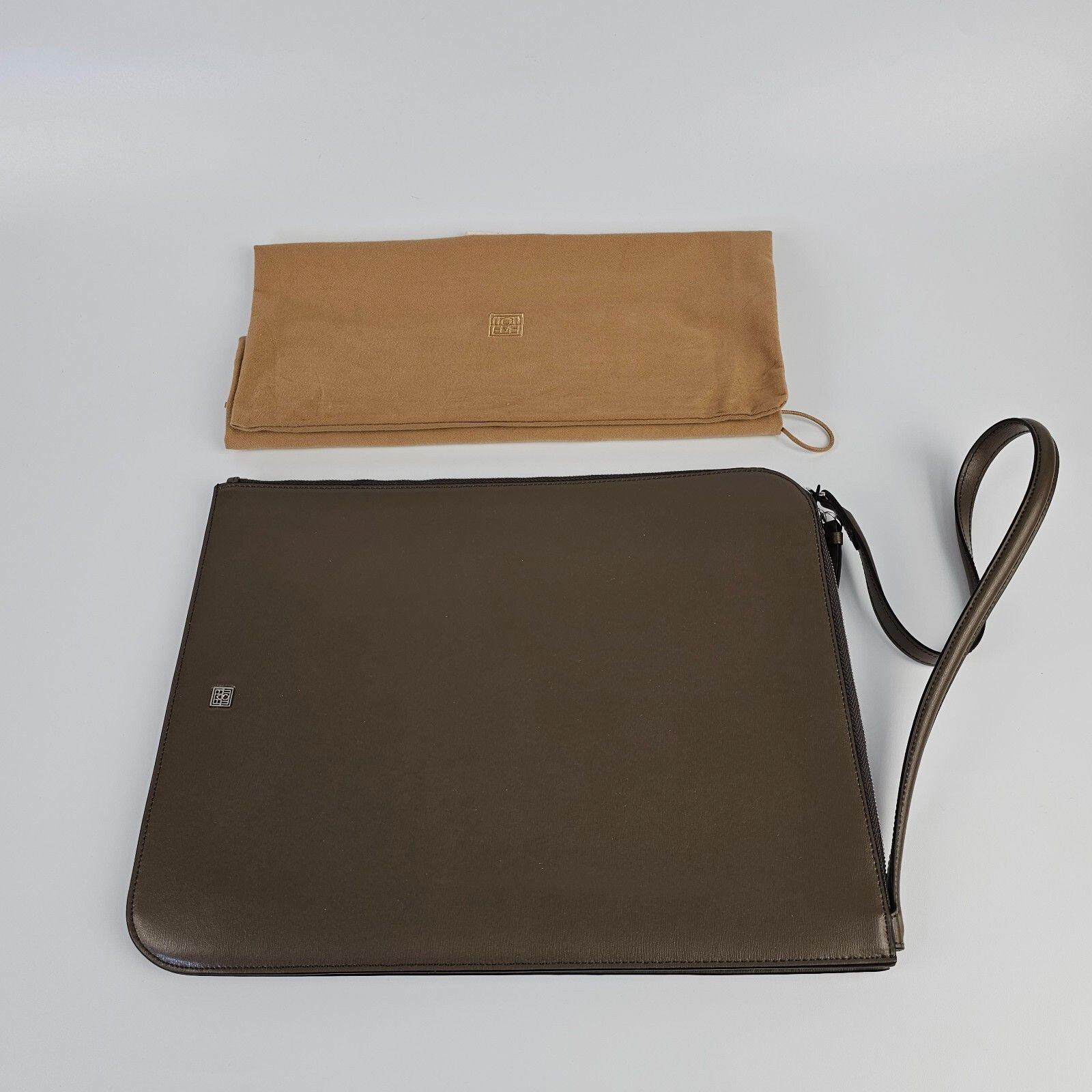 Toteme TOTEME $590 Ash Slim Tote Bag New And Authentic Size ONE SIZE - 4 Thumbnail