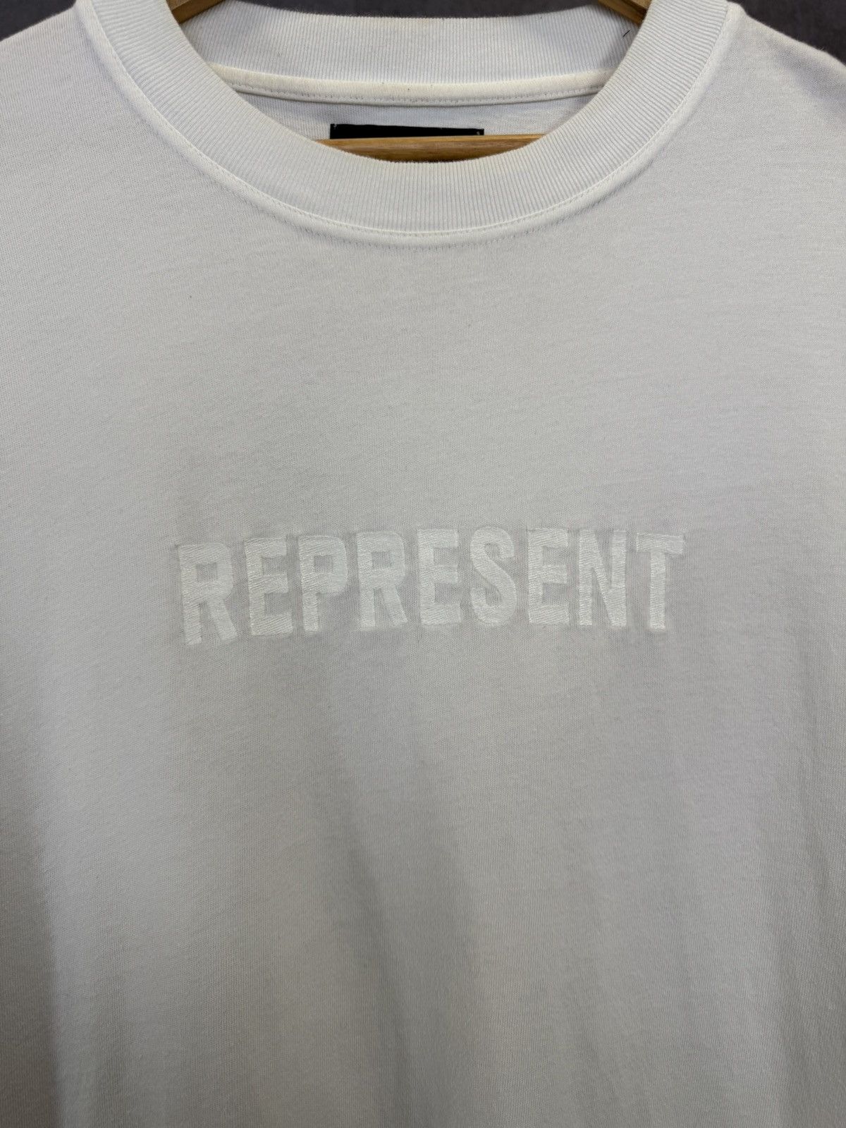 Represent Clo. Represent designer center logo tee Size US L / EU 52-54 / 3 - 3 Thumbnail