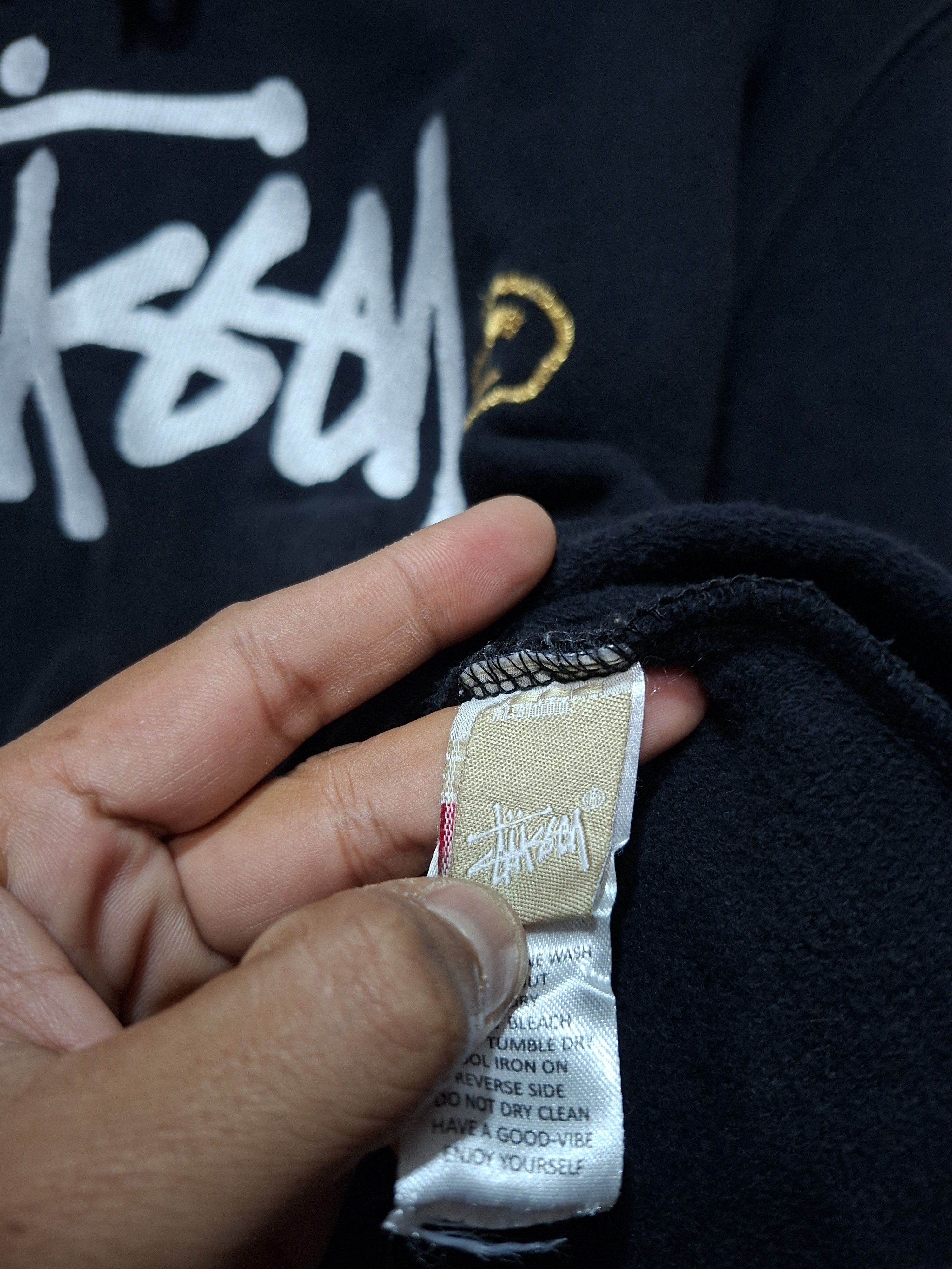 Stussy STUSSY SIGNATURE EMBROIDERED LOGO CROPPED HOODIE Size L / US 10 / IT 46 - 7 Thumbnail
