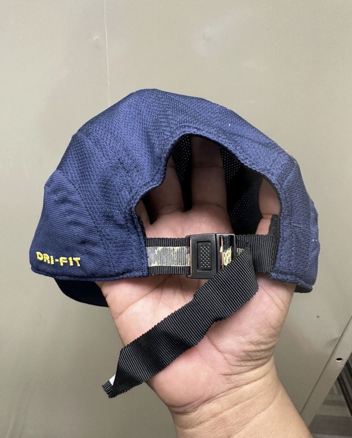 Nike VTG Nike Dri Fit Hat Size ONE SIZE - 4 Thumbnail