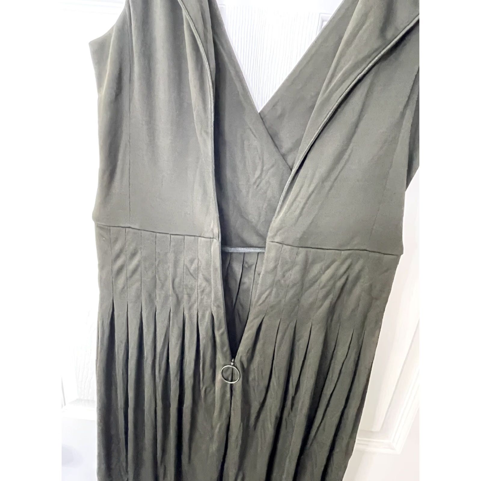 Akris Akris Dress Pleated V-Neck Midi Sheath 6 Women Olive Green Sleeveless Formal Size M / US 6-8 / IT 42-44 - 6 Thumbnail
