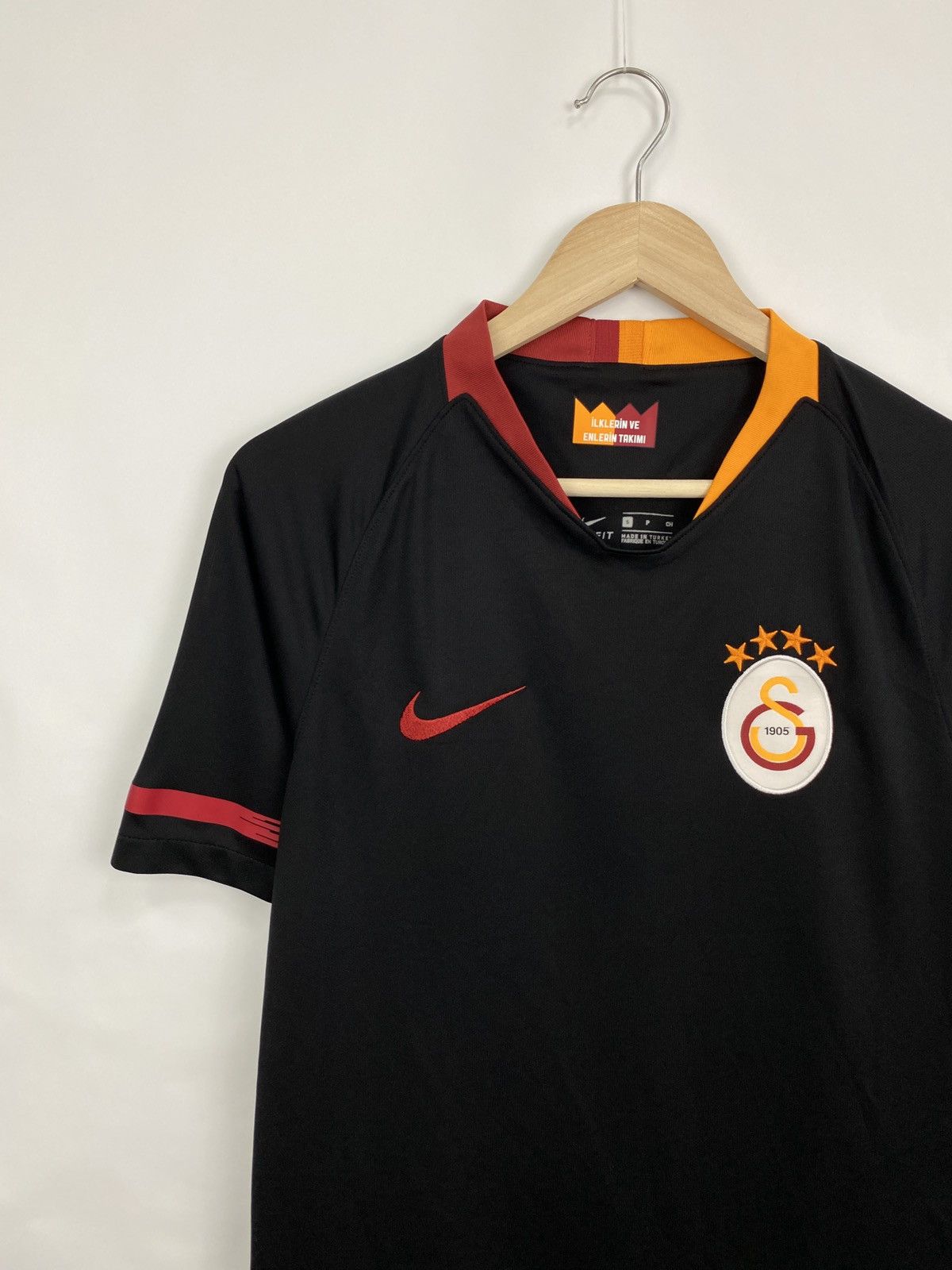 Nike 🇹🇷 Y2K Nike Galatasaray Jersey Rare Retro Hype Blokecore Y2K Size US S / EU 44-46 / 1 - 2 Thumbnail