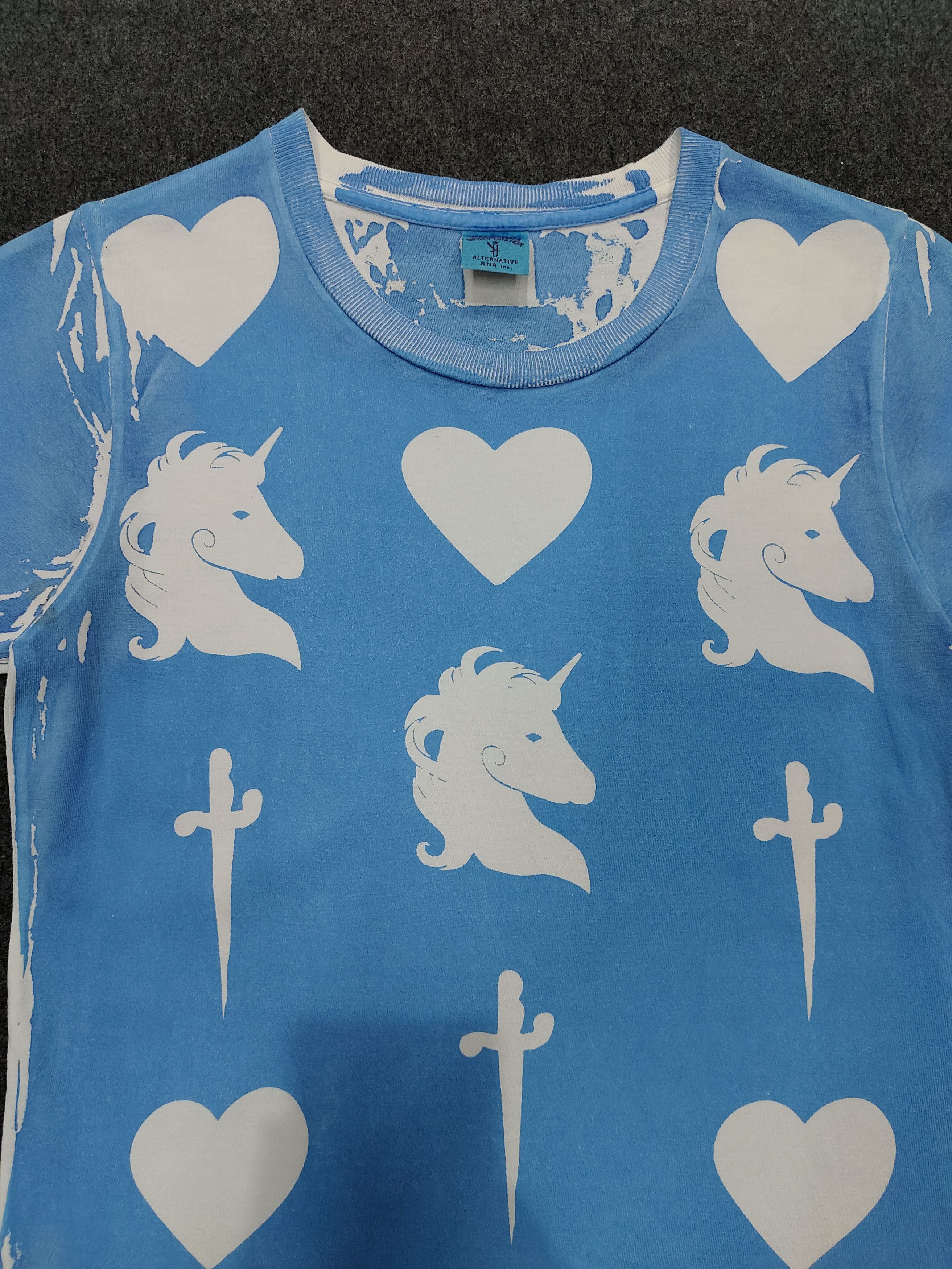 Band Tees SICK🇯🇵 Vtg RNA Inc X Motorheart Unicorn Graphic Tshirt Size US M / EU 48-50 / 2 - 2 Thumbnail