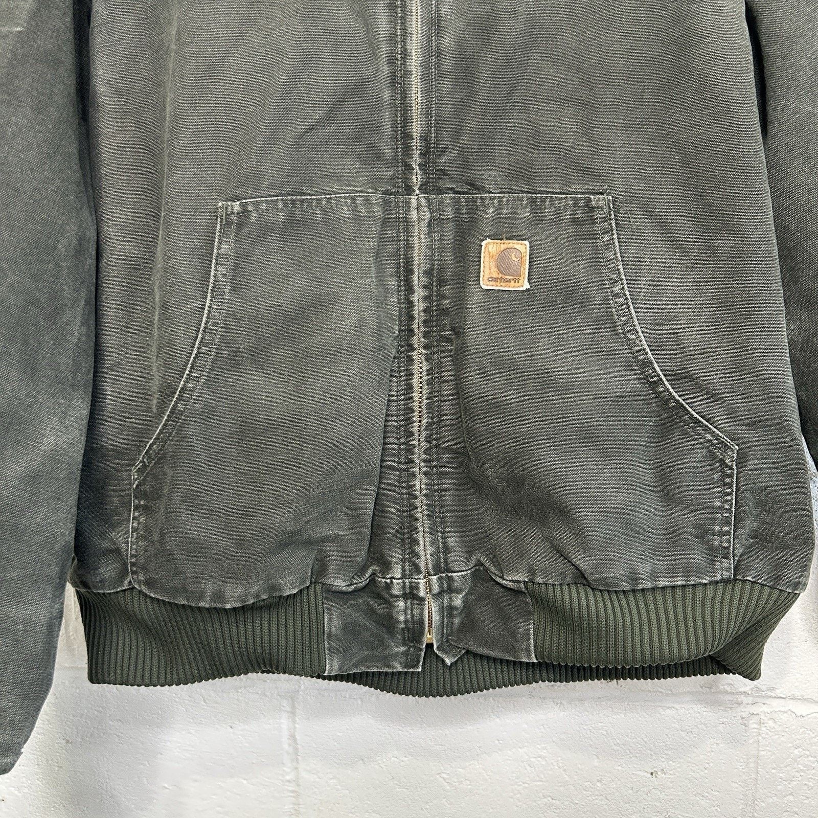 Carhartt Vintage Carhartt Quilted Hooded Active Jacket “Moss” J130 Size US XL / EU 56 / 4 - 4 Thumbnail