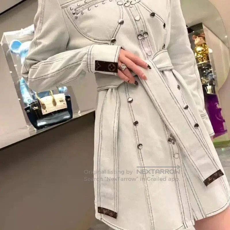 Louis Vuitton Louis Vuitton Blue Denim Shirt for Women . Size S / US 4 / IT 40 - 9 Thumbnail