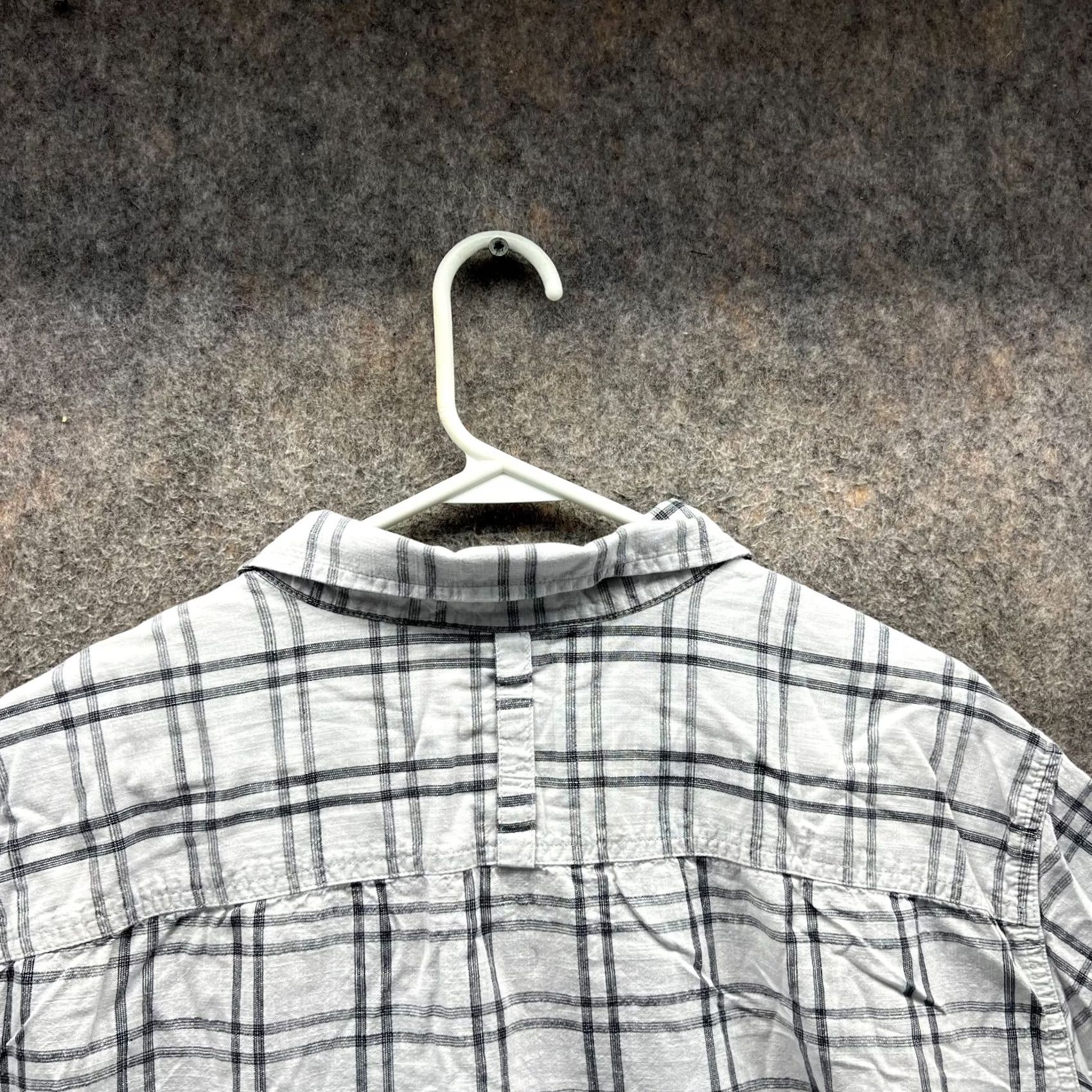 The North Face VINTAGE The North Face Shirt Men 2XL White Button-Down Check Short Sleeve Chambray Hike Size US XXL / EU 58 / 5 - 7 Thumbnail