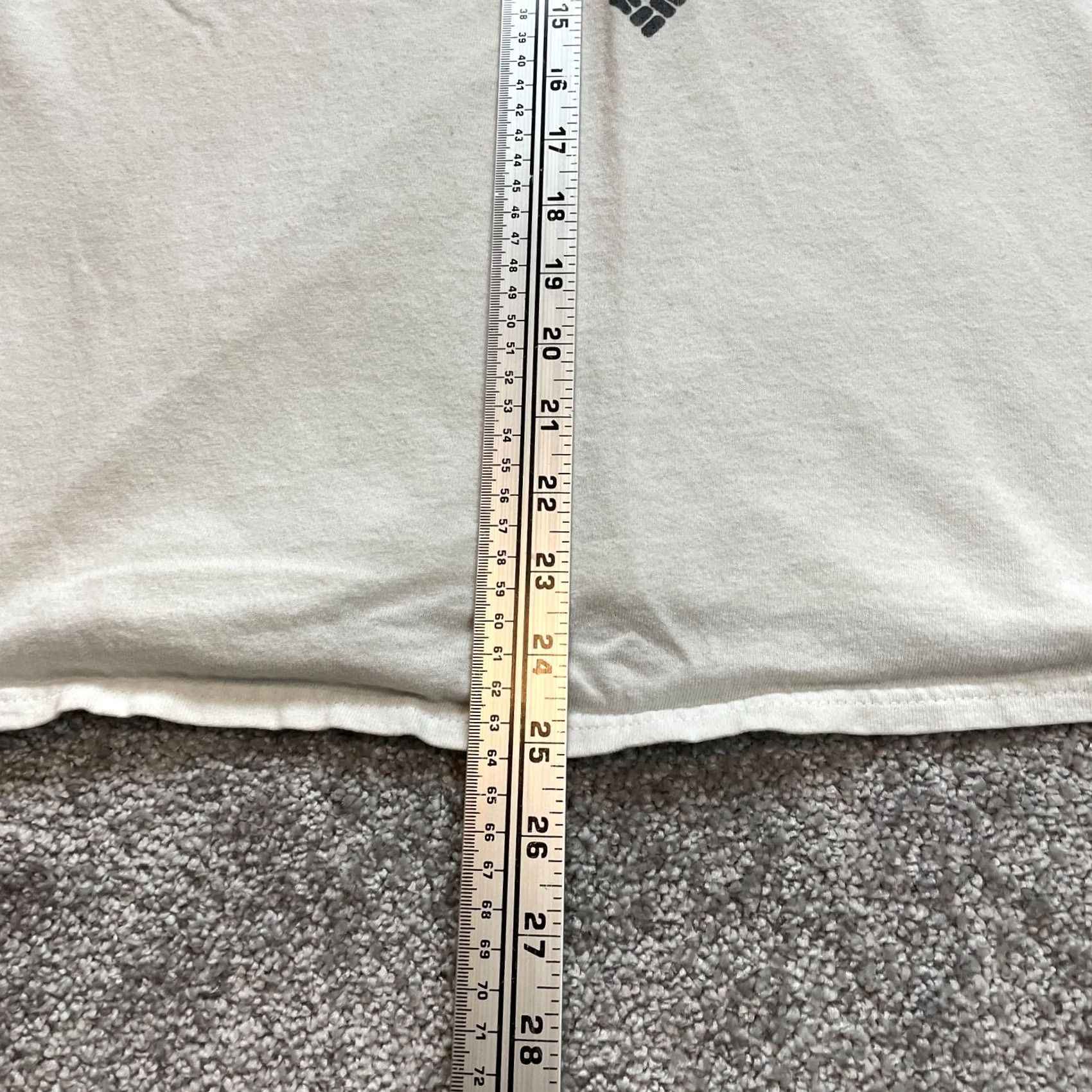 Logo 7 Columbia Shirt Mens Medium White Short Sleeve Logo Outdoor Hiking Adult Size US M / EU 48-50 / 2 - 6 Thumbnail