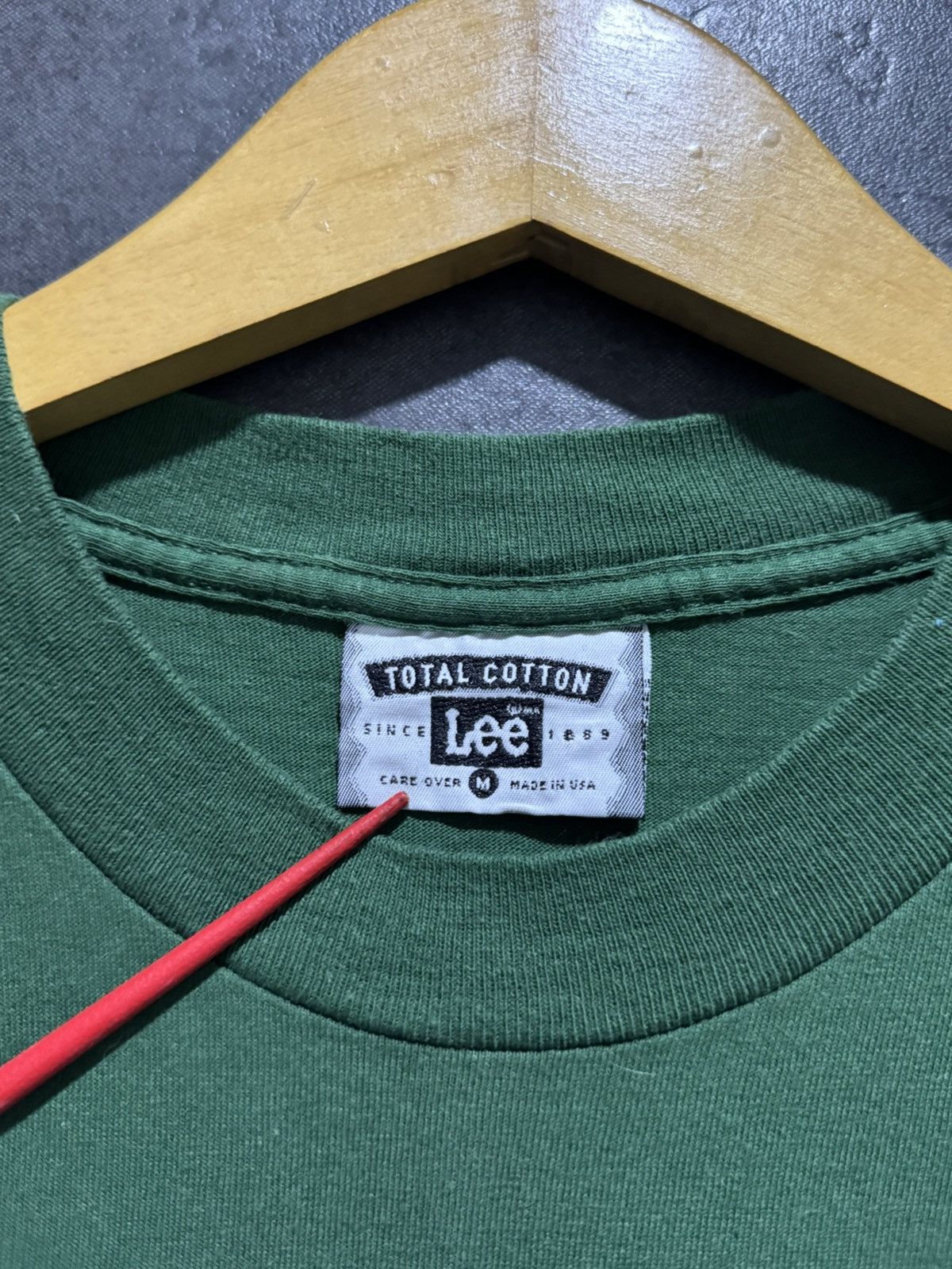 Other Vintage 90s Bitch Skateboard OG logo Tshirt Size US M / EU 48-50 / 2 - 6 Thumbnail