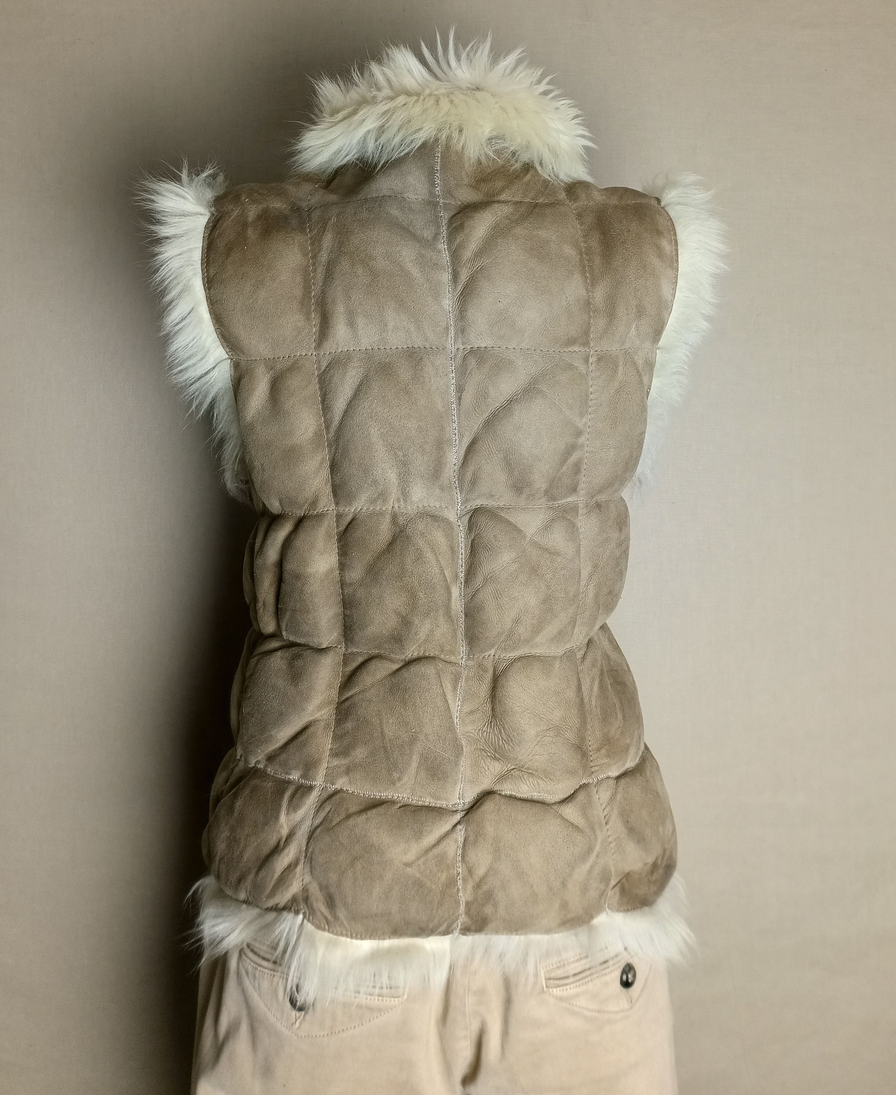 Joseph Joseph Lined Face Fur Vest Beige Lambskin Size EU 40 Size M / US 6-8 / IT 42-44 - 2 Thumbnail