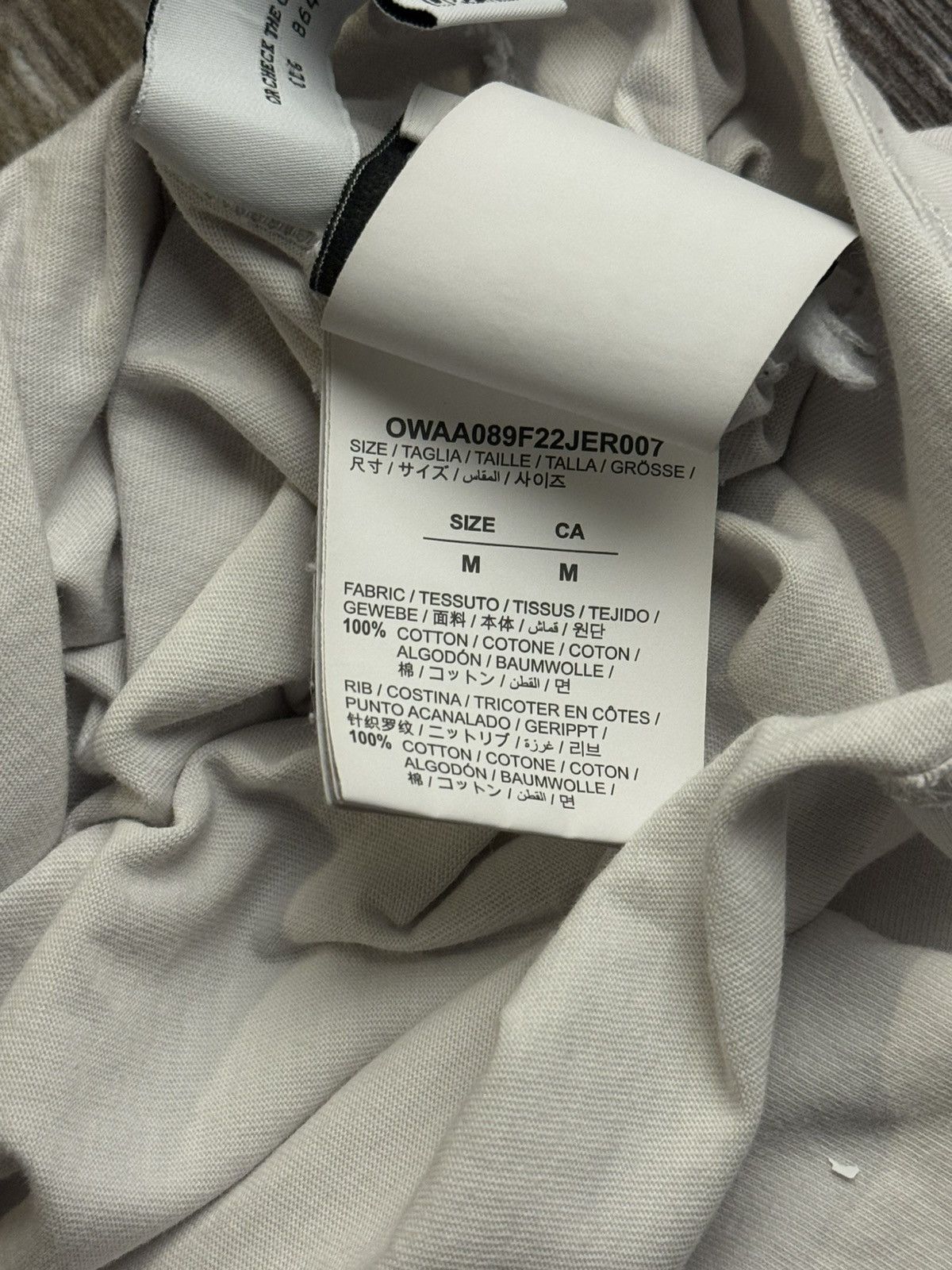 Off-White off-white spray helvetica over skate short sleeve tee Size US M / EU 48-50 / 2 - 5 Thumbnail
