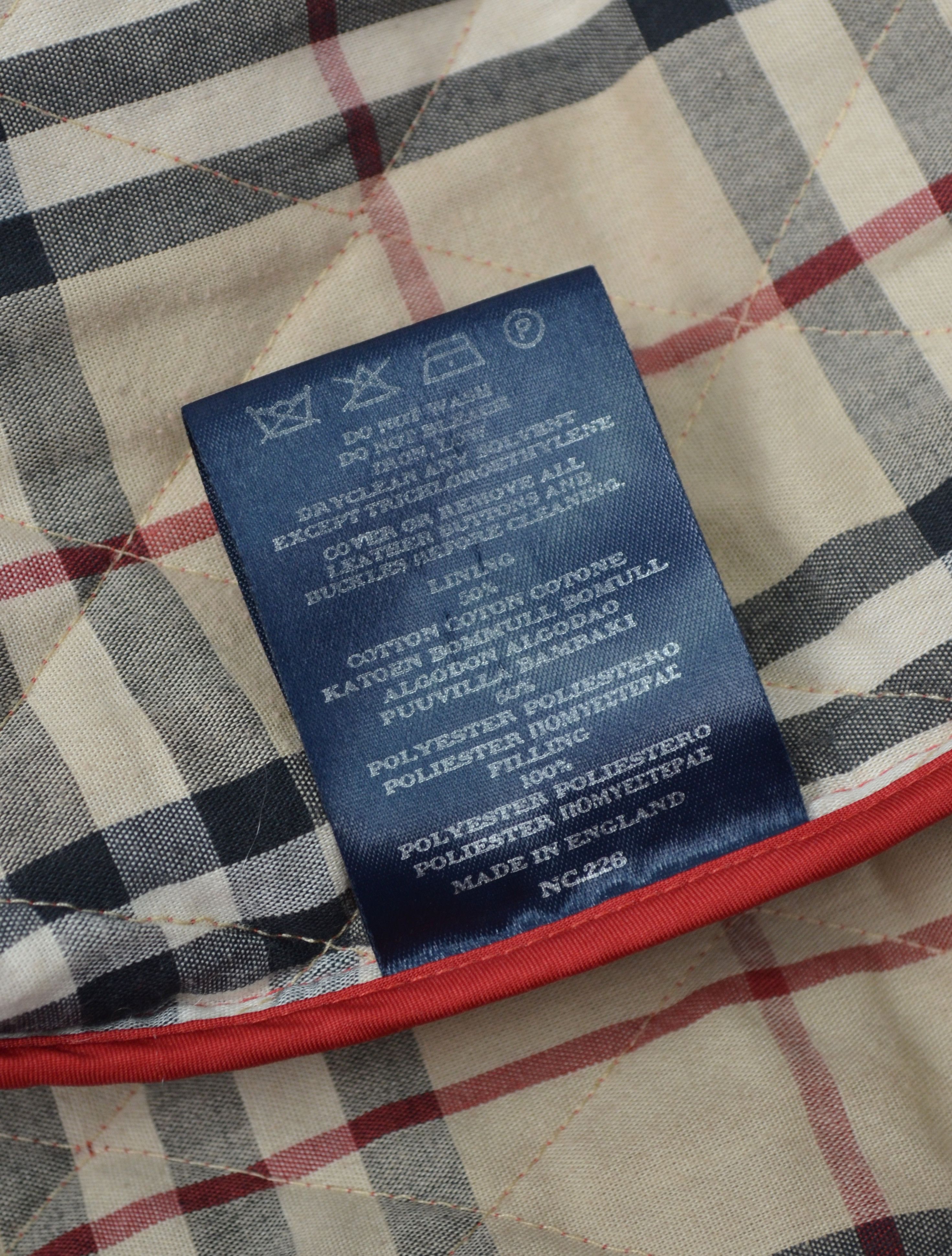 Burberry Burberry Quilted Red Jacket Nova Check Size S RARE P2P 20'4" Size S / US 4 / IT 40 - 18 Thumbnail