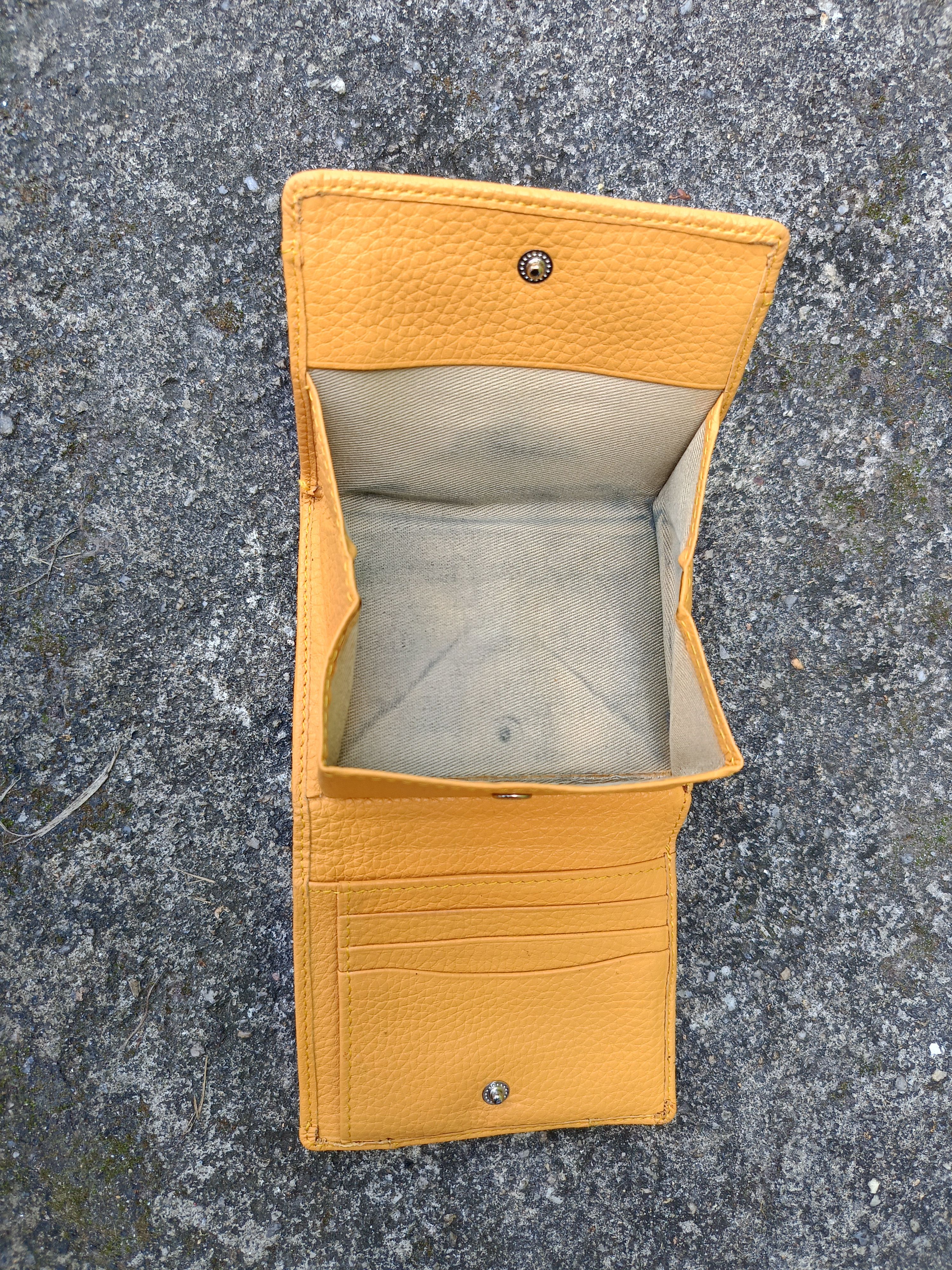 Kansai Yamamoto KANSAI YAMAMOTO COWHIDE BIFOLD WALLET YELLOW Size ONE SIZE - 14 Thumbnail