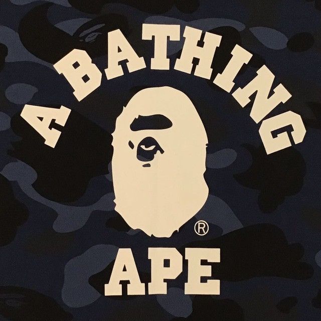Bape BAPE Blue camo college logo T-shirt a bathing ape Size US M / EU 48-50 / 2 - 2 Thumbnail