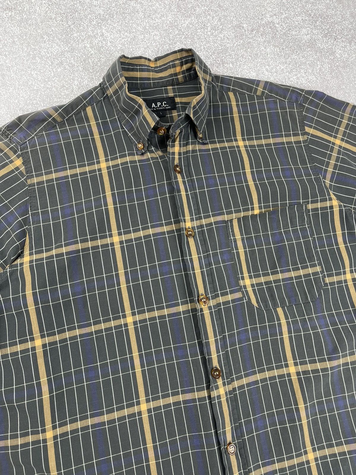 A.P.C. Vintage A.P.C. Short Sleeve Shirt Men’s Size L Size US L / EU 52-54 / 3 - 3 Thumbnail