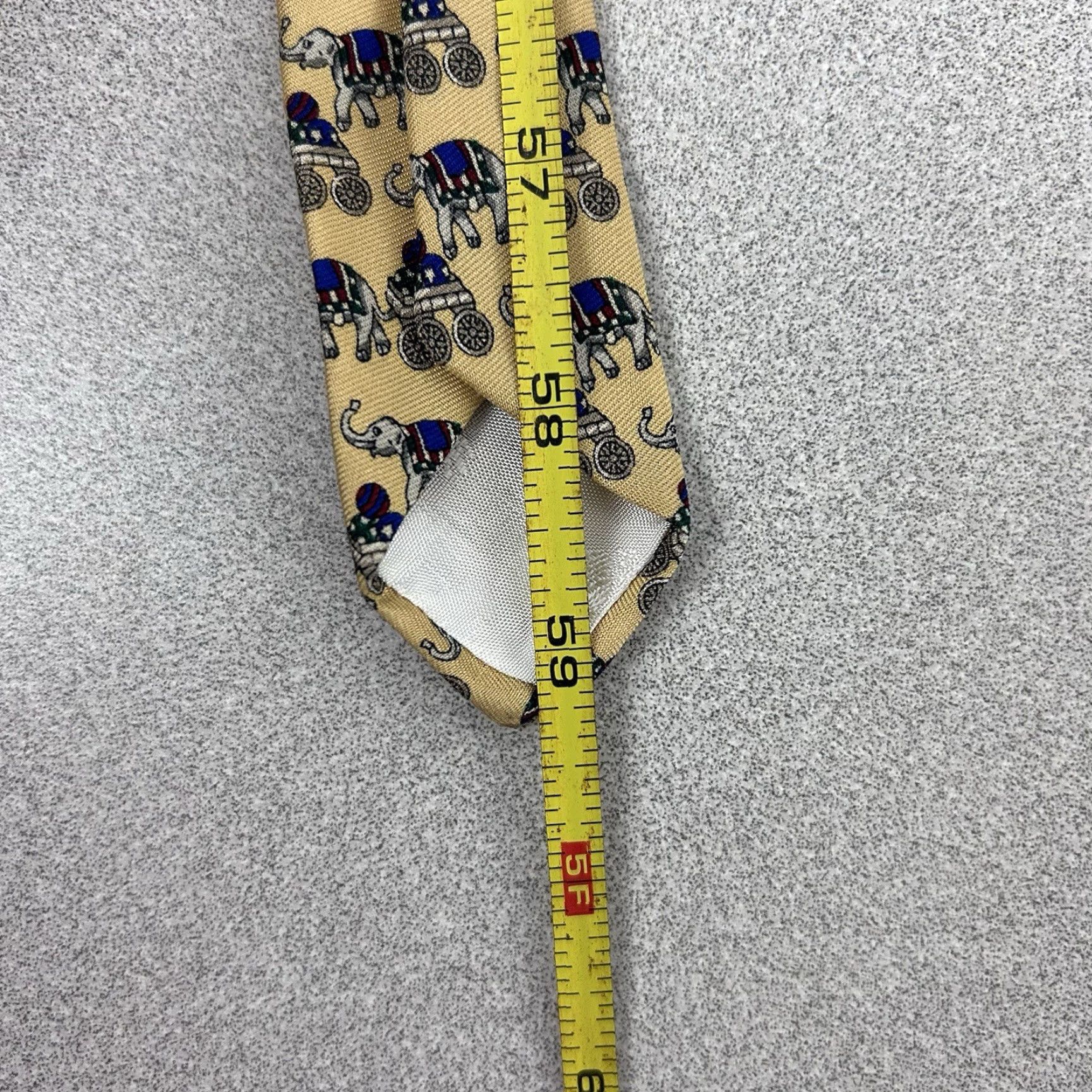 Vintage VINTAGE Brooks Basics Elephant Yellow Silk 59” Neck Tie Men Silk Yellow 59” Neck Tie Animal Elephant Made In USA Mens Size ONE SIZE - 7 Thumbnail