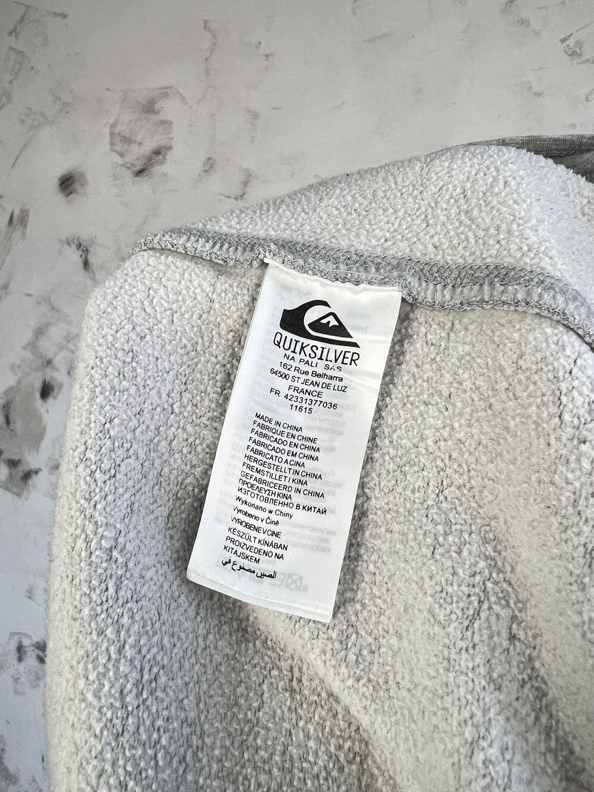 Quiksilver Vintage Quiksilver Hoodie Size L Size US L / EU 52-54 / 3 - 9 Thumbnail