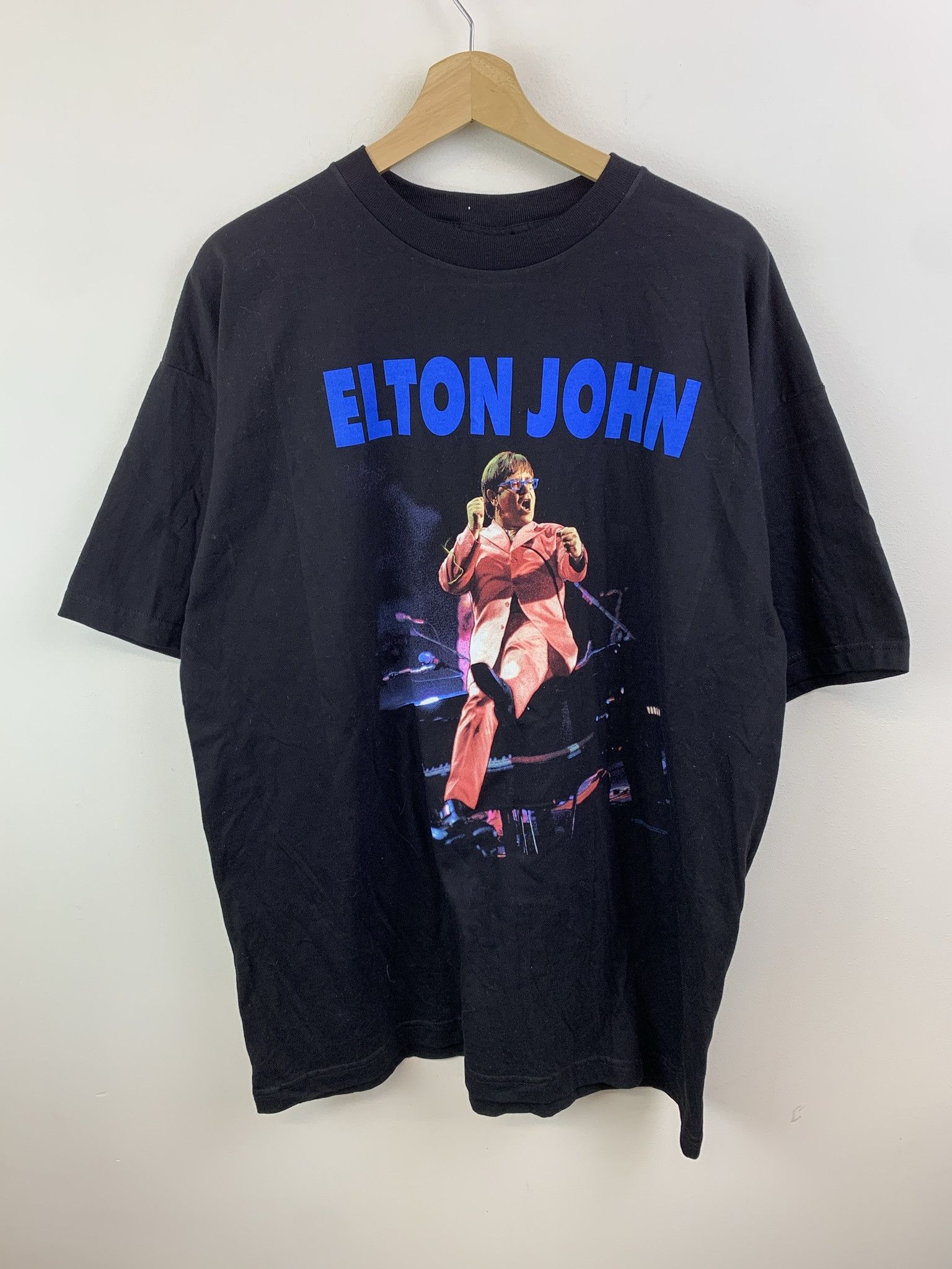 Elton online John vintage T shirt